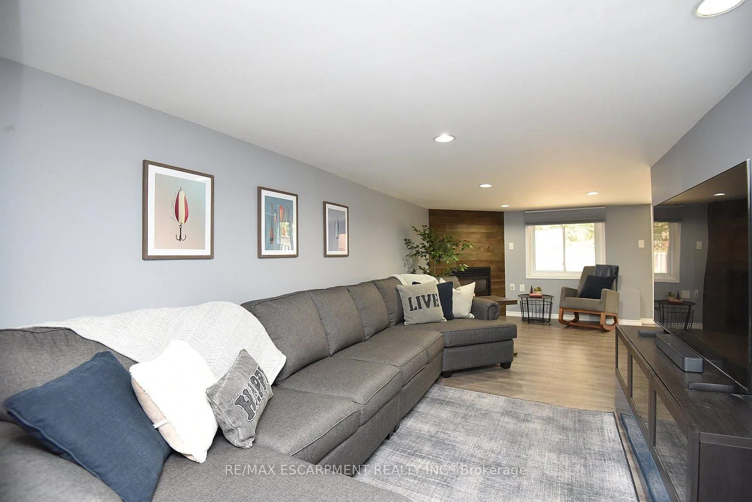Photo 41 of 27 Pirie Drive, Hamilton, Dundas — HOMEH