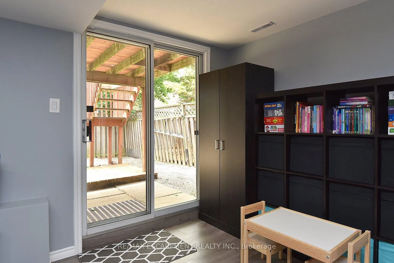 Photo 44 of 27 Pirie Drive, Hamilton, Dundas — HOMEH