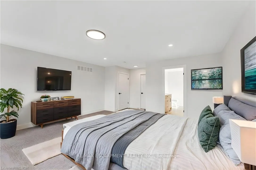 Photo 17 of 1313 Baseline Road, Hamilton, Stoney Creek — HOMEH