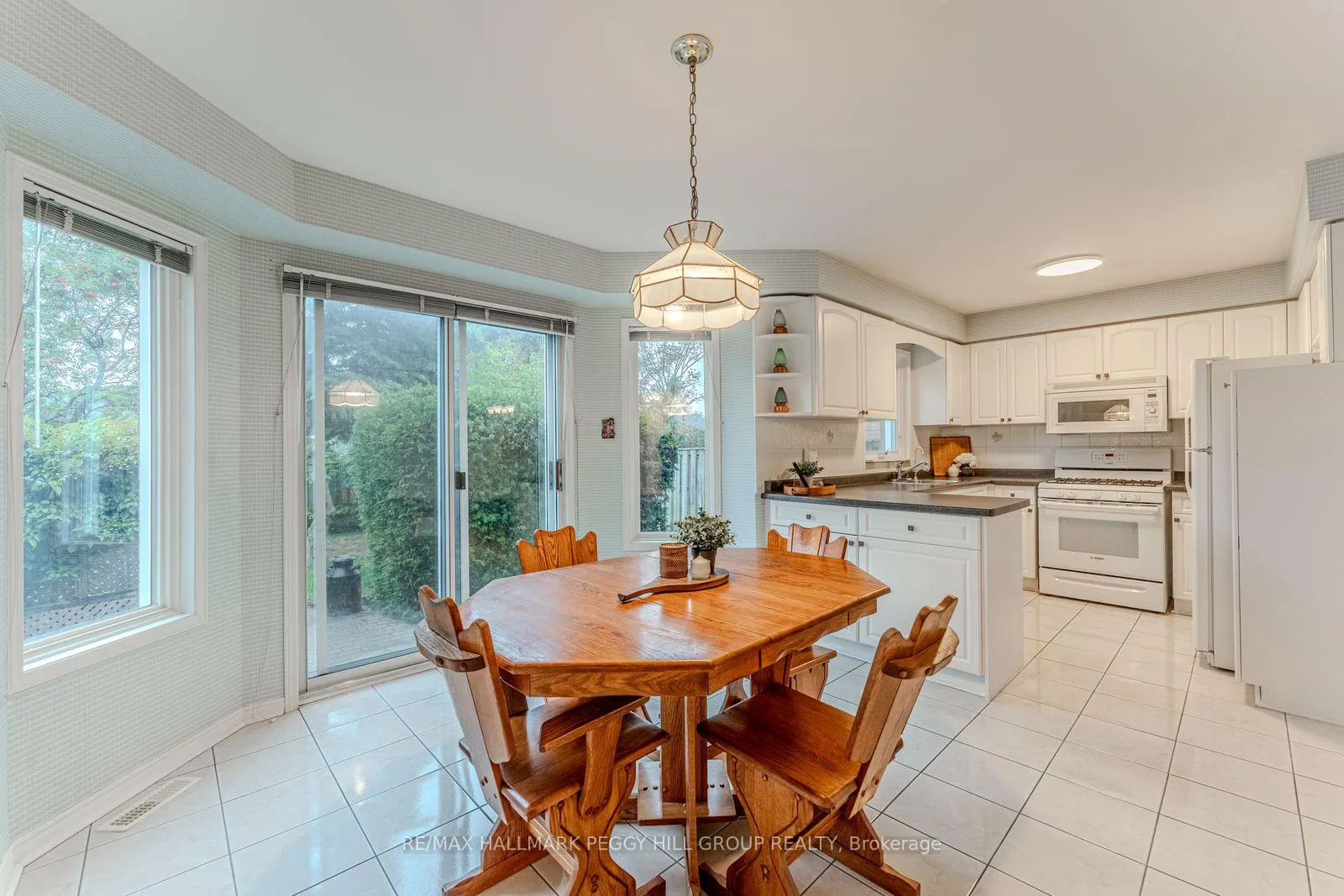 Photo 3 of 44 Cardinal Street, Barrie, Cundles East — HOMEH