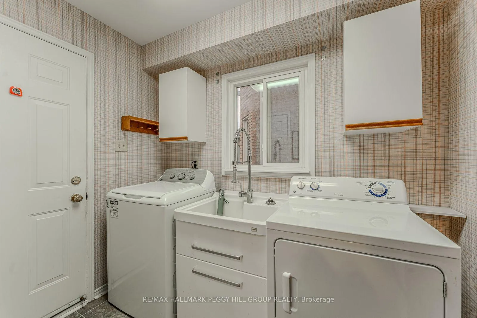 Photo 6 of 44 Cardinal Street, Barrie, Cundles East — HOMEH