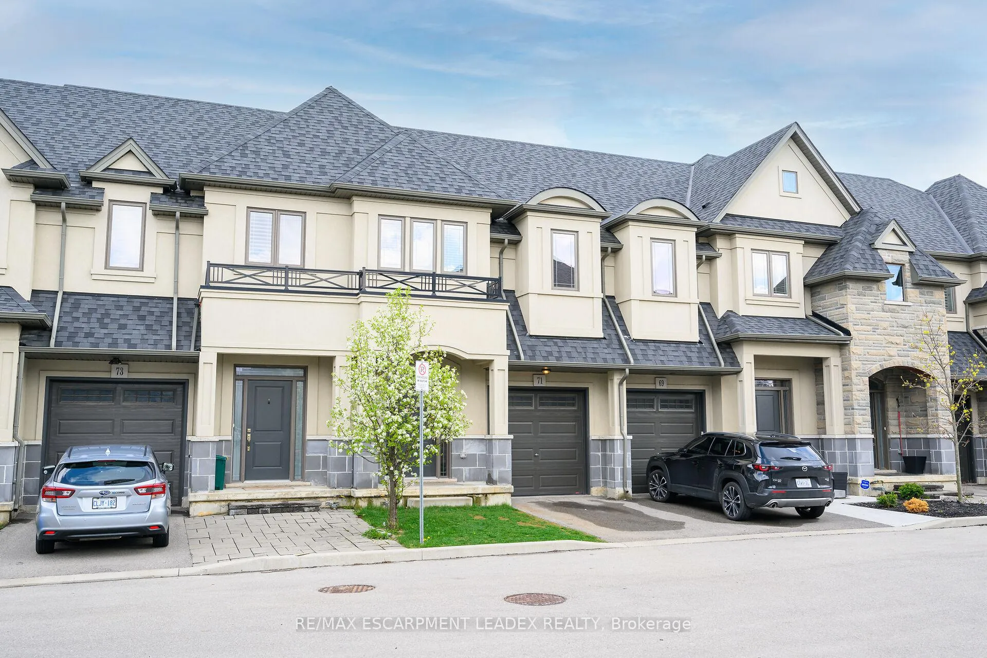 Photo 1 of 71 Sonoma Valley Crescent, Hamilton, Mewburn — HOMEH