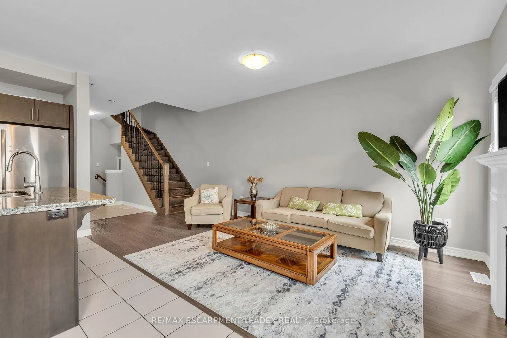 Photo 14 of 71 Sonoma Valley Crescent, Hamilton, Mewburn — HOMEH