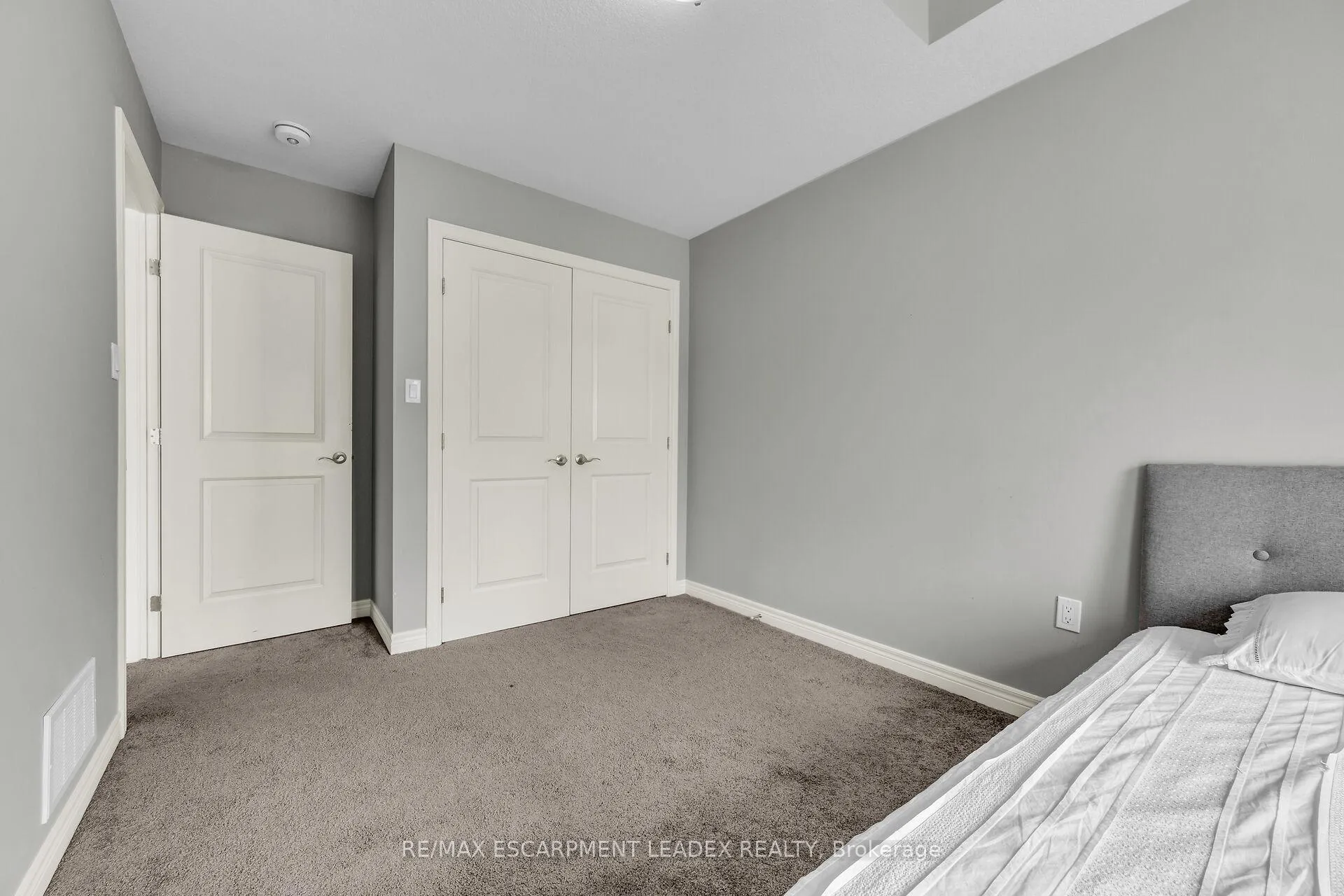 Photo 25 of 71 Sonoma Valley Crescent, Hamilton, Mewburn — HOMEH