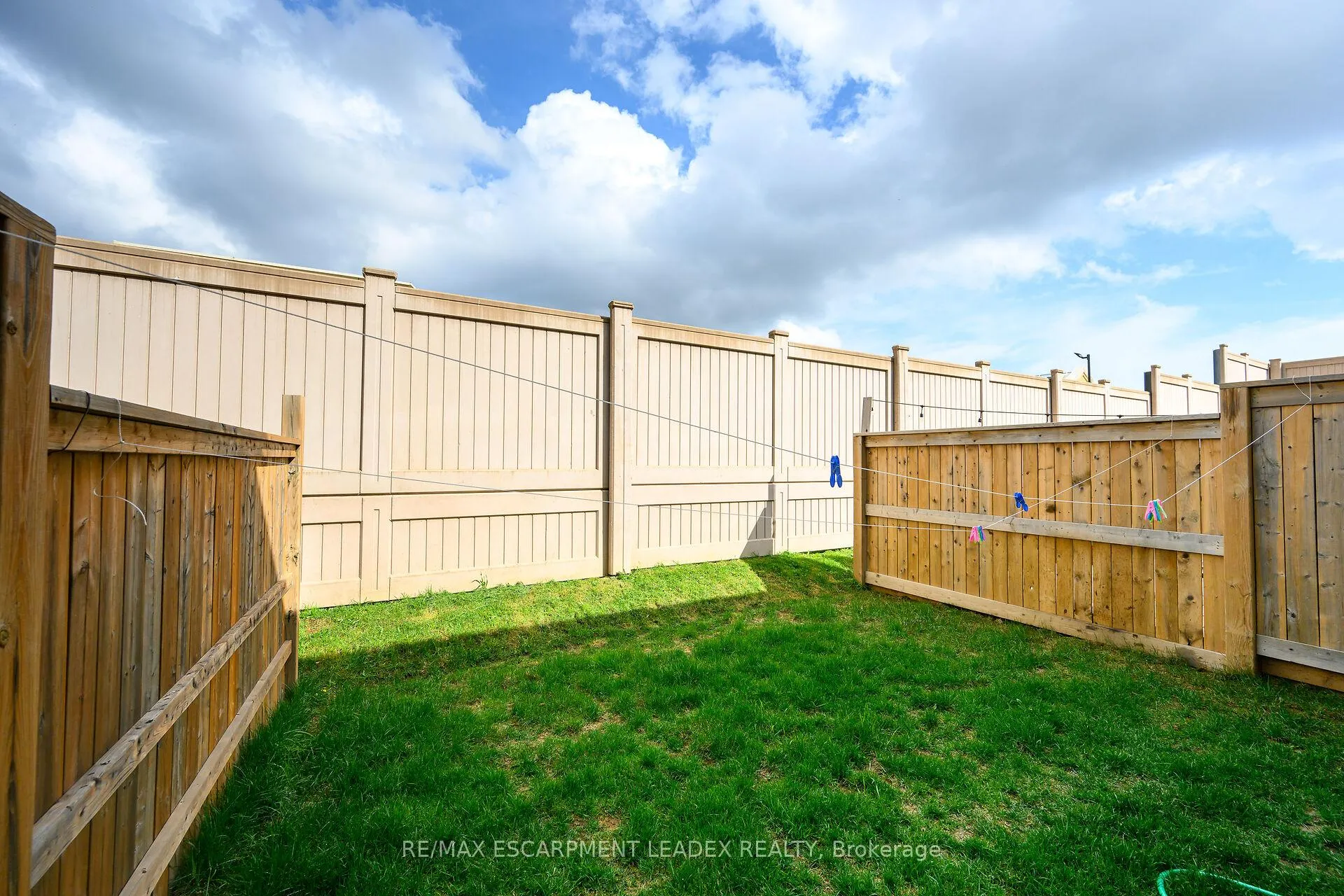 Photo 35 of 71 Sonoma Valley Crescent, Hamilton, Mewburn — HOMEH