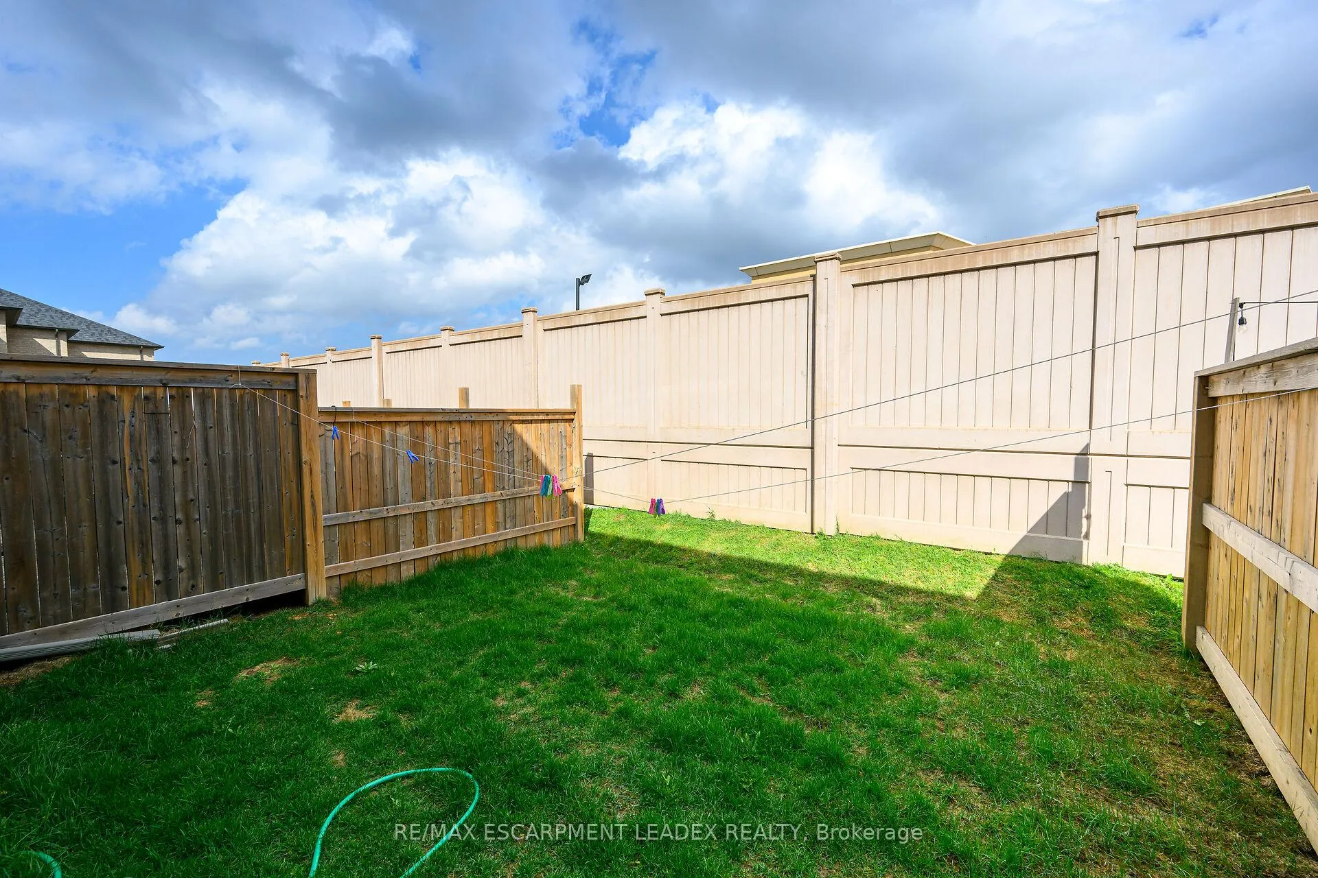 Photo 36 of 71 Sonoma Valley Crescent, Hamilton, Mewburn — HOMEH