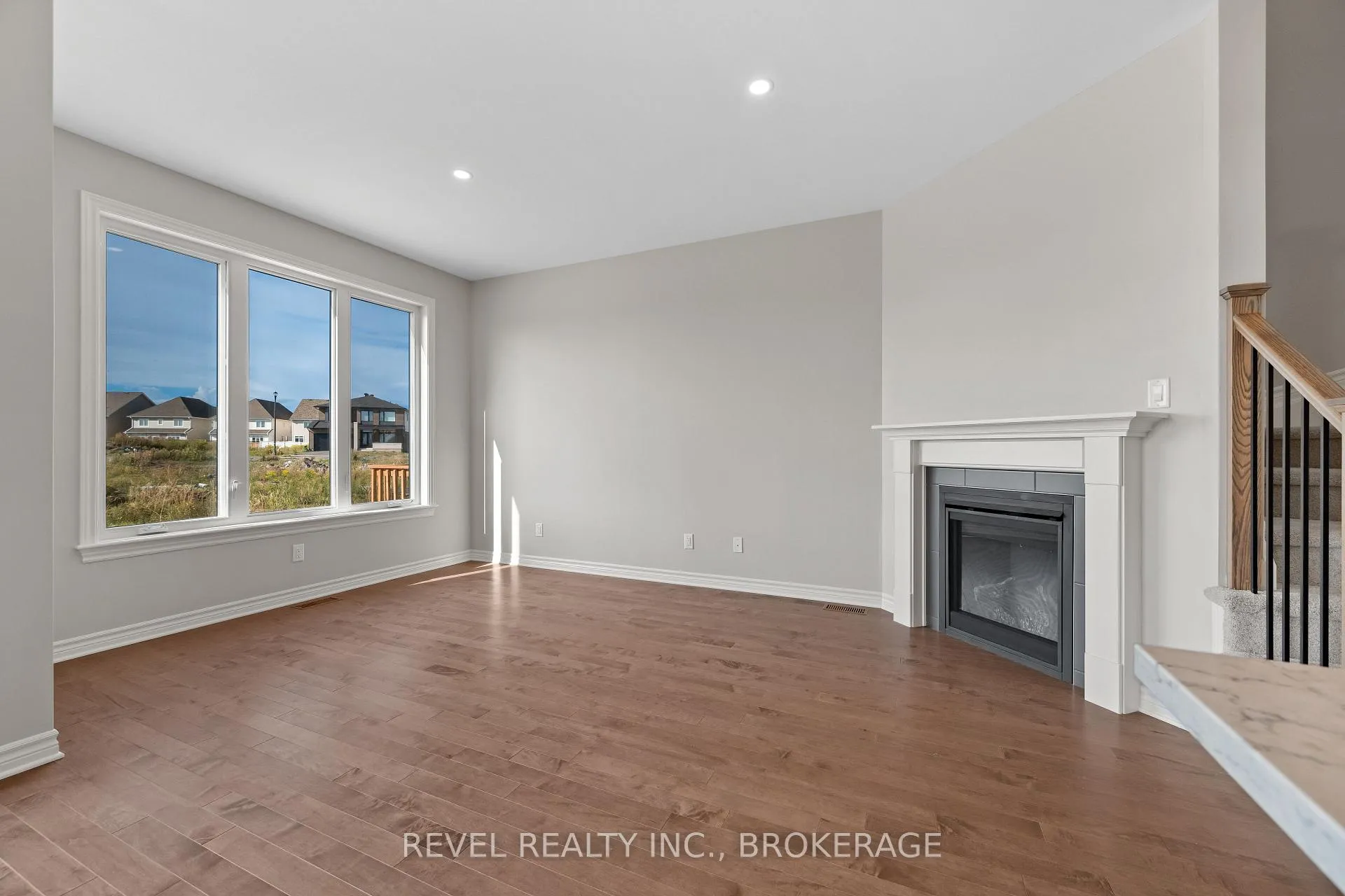 Photo 11 of 1071 Barrow Avenue, Kingston, East Gardiners Rd — HOMEH