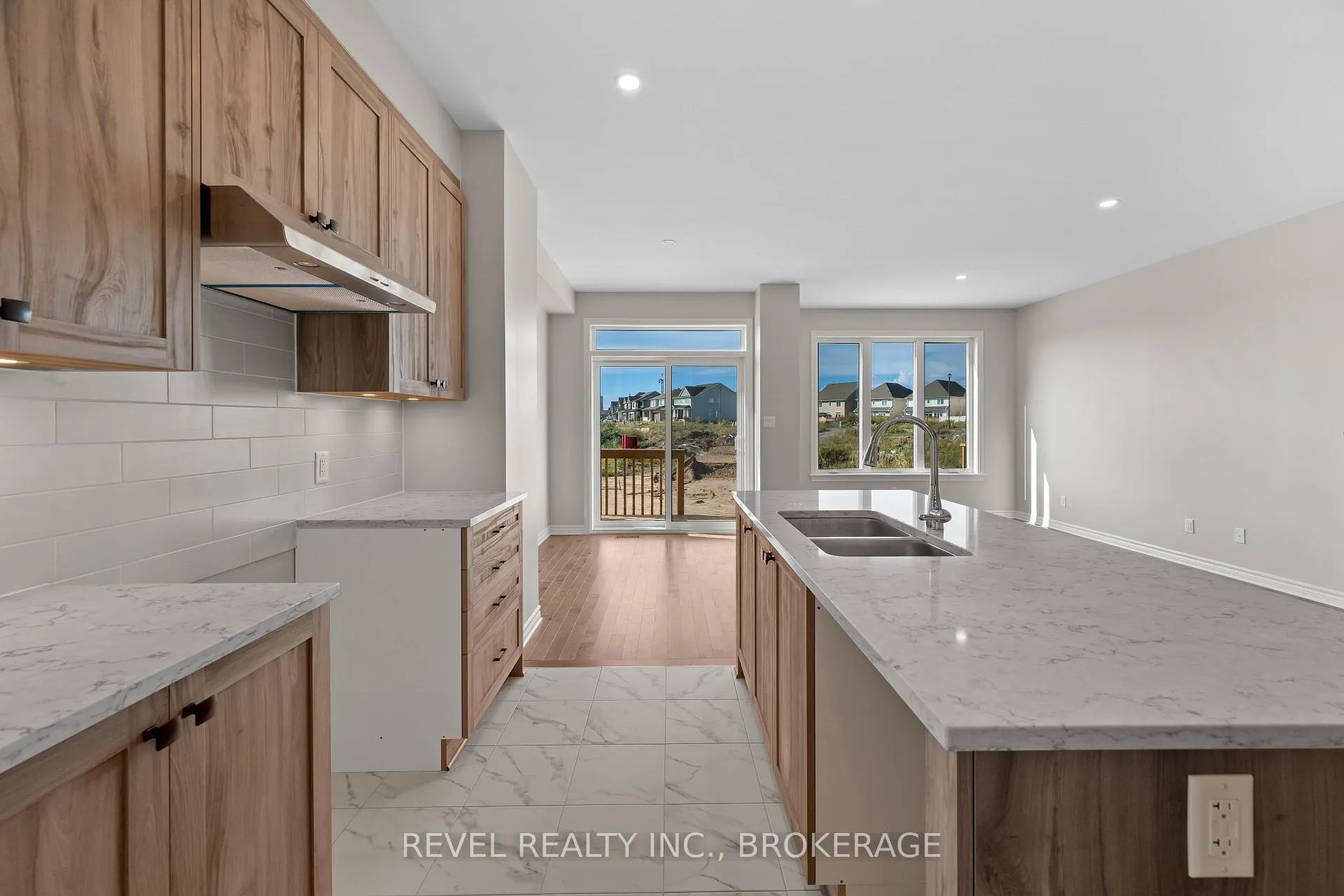 Photo 12 of 1071 Barrow Avenue, Kingston, East Gardiners Rd — HOMEH