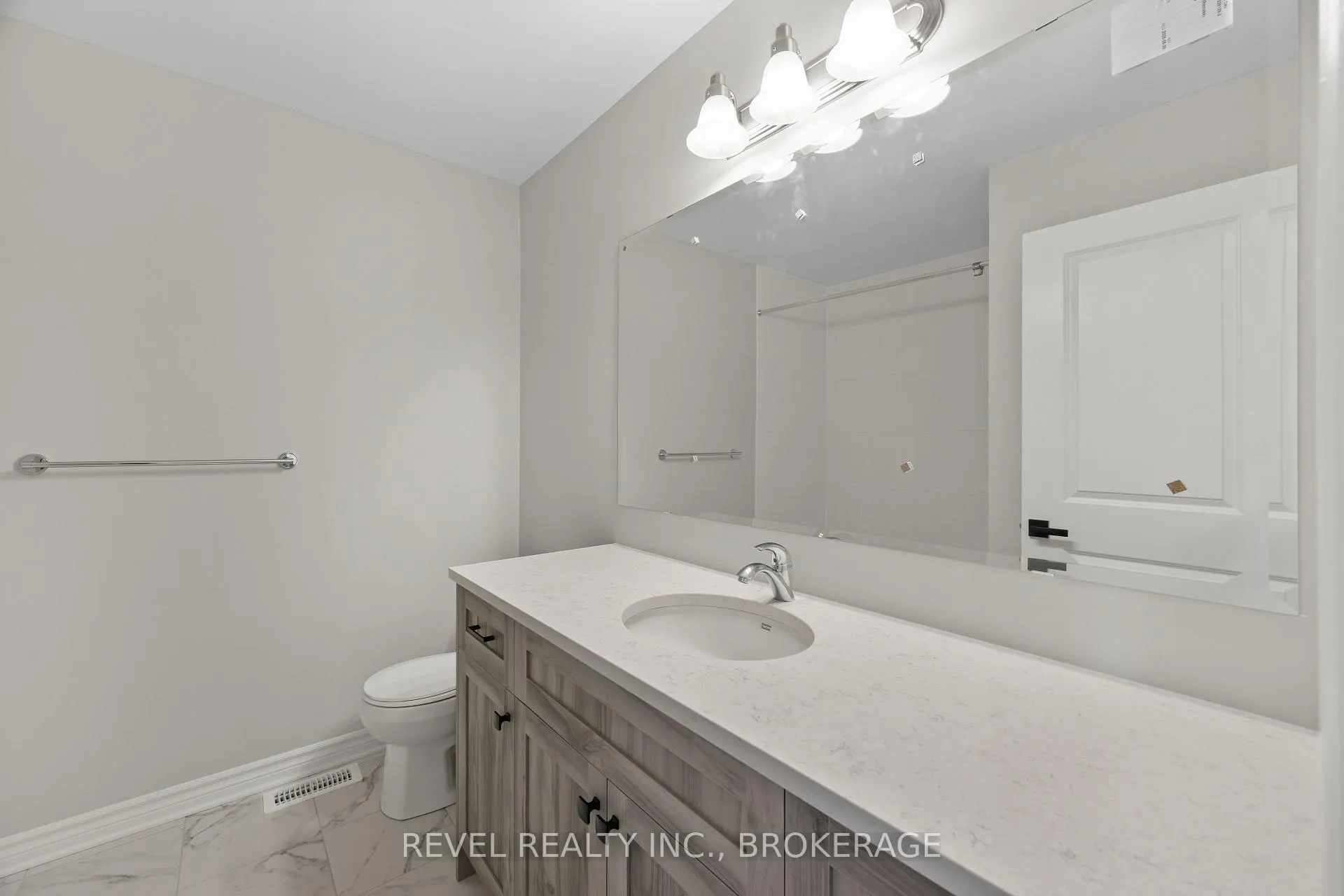 Photo 24 of 1071 Barrow Avenue, Kingston, East Gardiners Rd — HOMEH