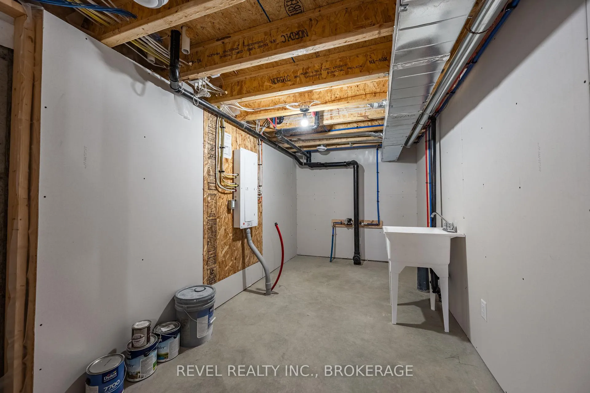 Photo 36 of 1071 Barrow Avenue, Kingston, East Gardiners Rd — HOMEH