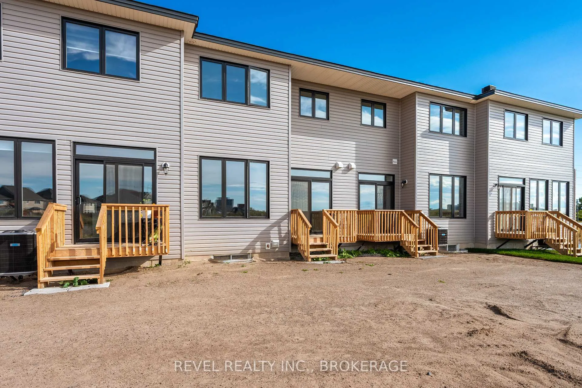 Photo 42 of 1071 Barrow Avenue, Kingston, East Gardiners Rd — HOMEH