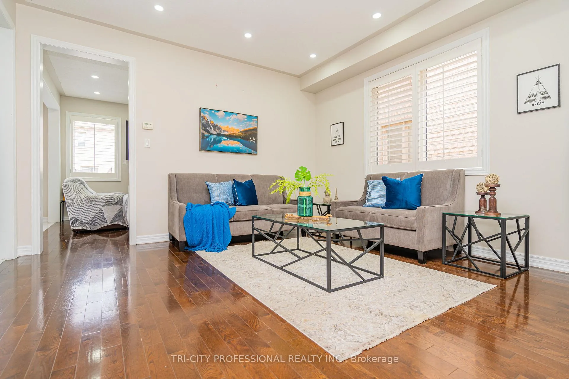 Photo 5 of 5 Drummondville Drive, Brampton, Bram East — HOMEH