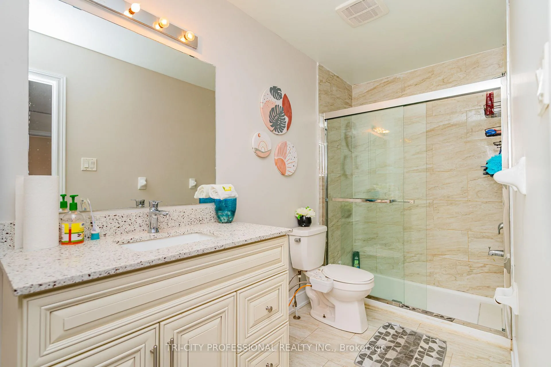 Photo 23 of 5 Drummondville Drive, Brampton, Bram East — HOMEH