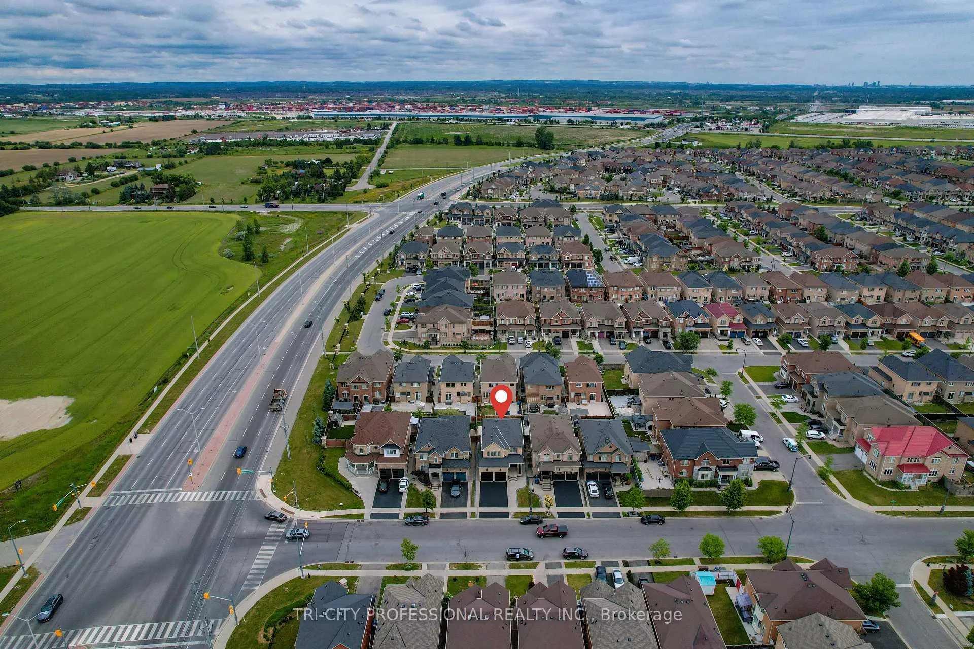 Photo 34 of 5 Drummondville Drive, Brampton, Bram East — HOMEH