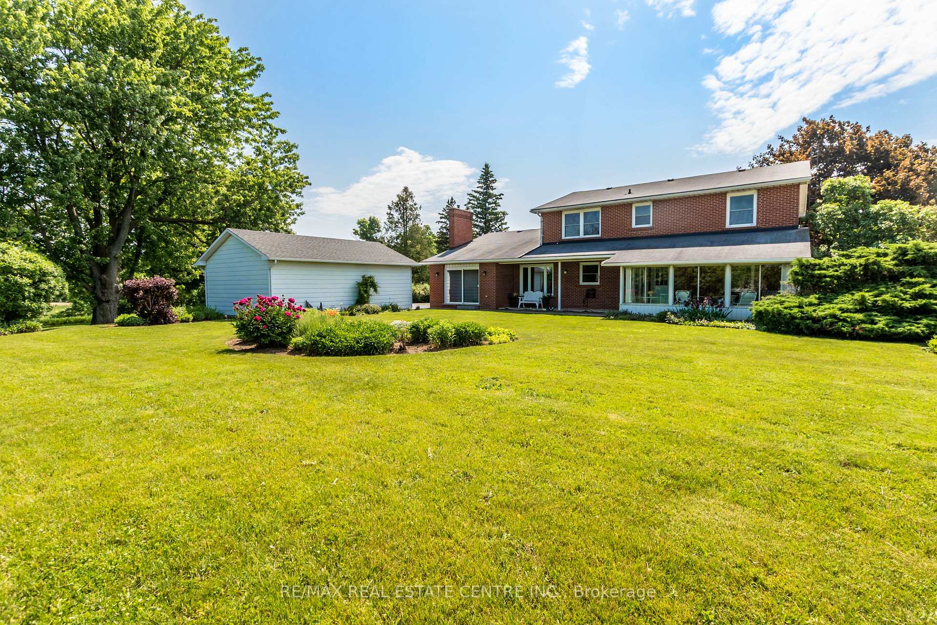 Photo 40 of 2151 No 1 Side Road, Burlington, Rural Burlington — HOMEH