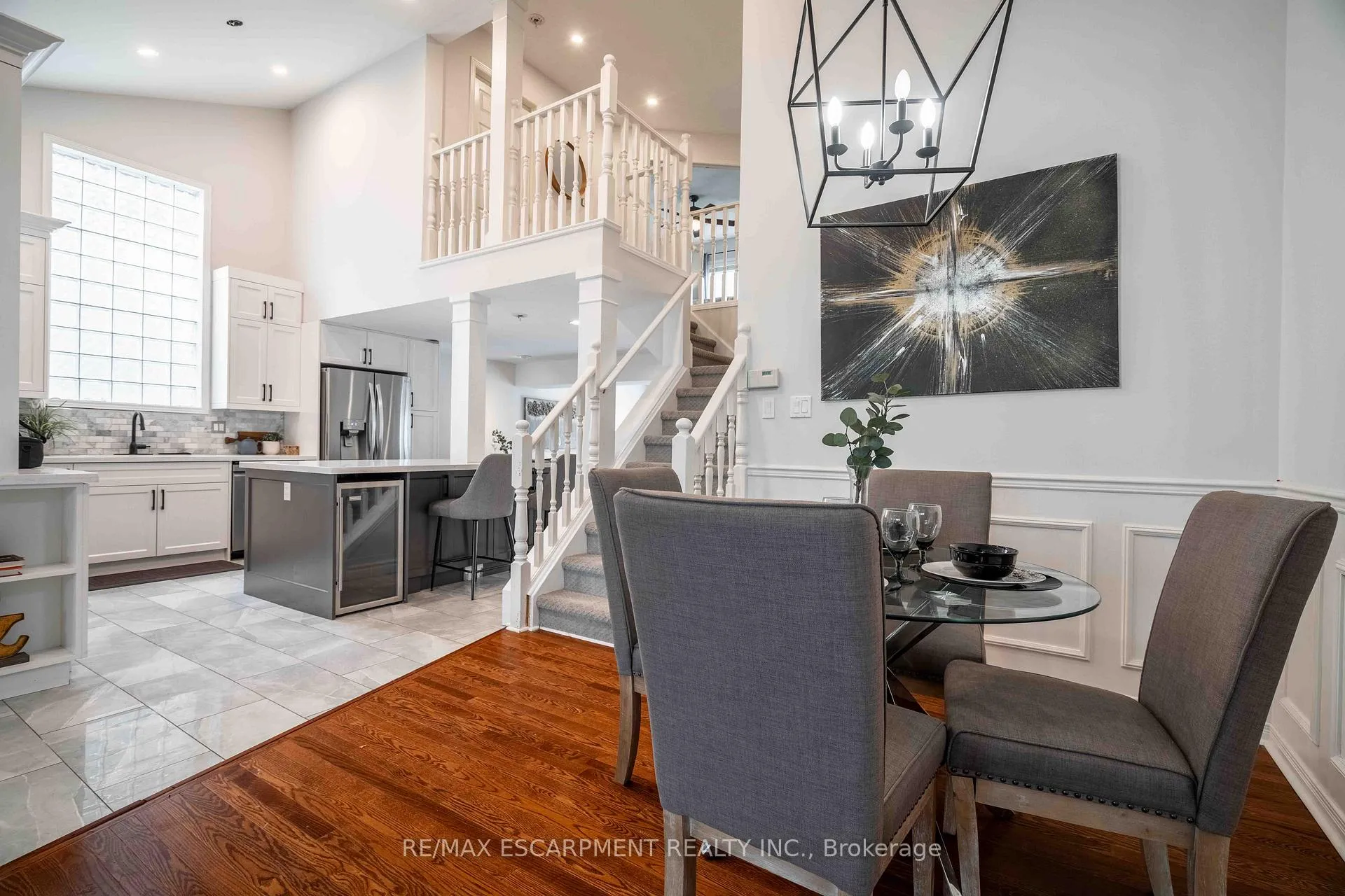 Photo 10 of 304 Acadia Drive, Hamilton, Butler — HOMEH