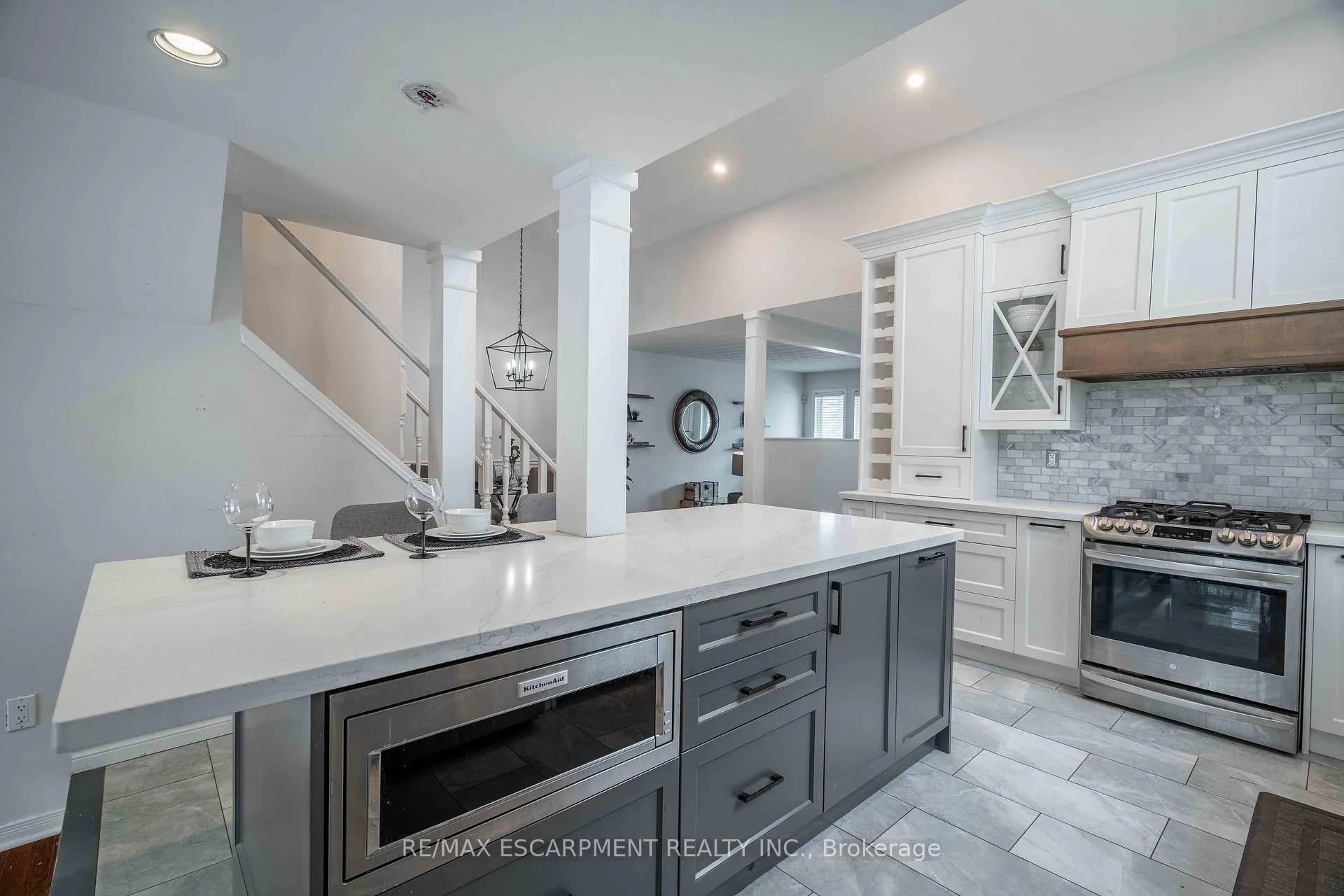 Photo 16 of 304 Acadia Drive, Hamilton, Butler — HOMEH