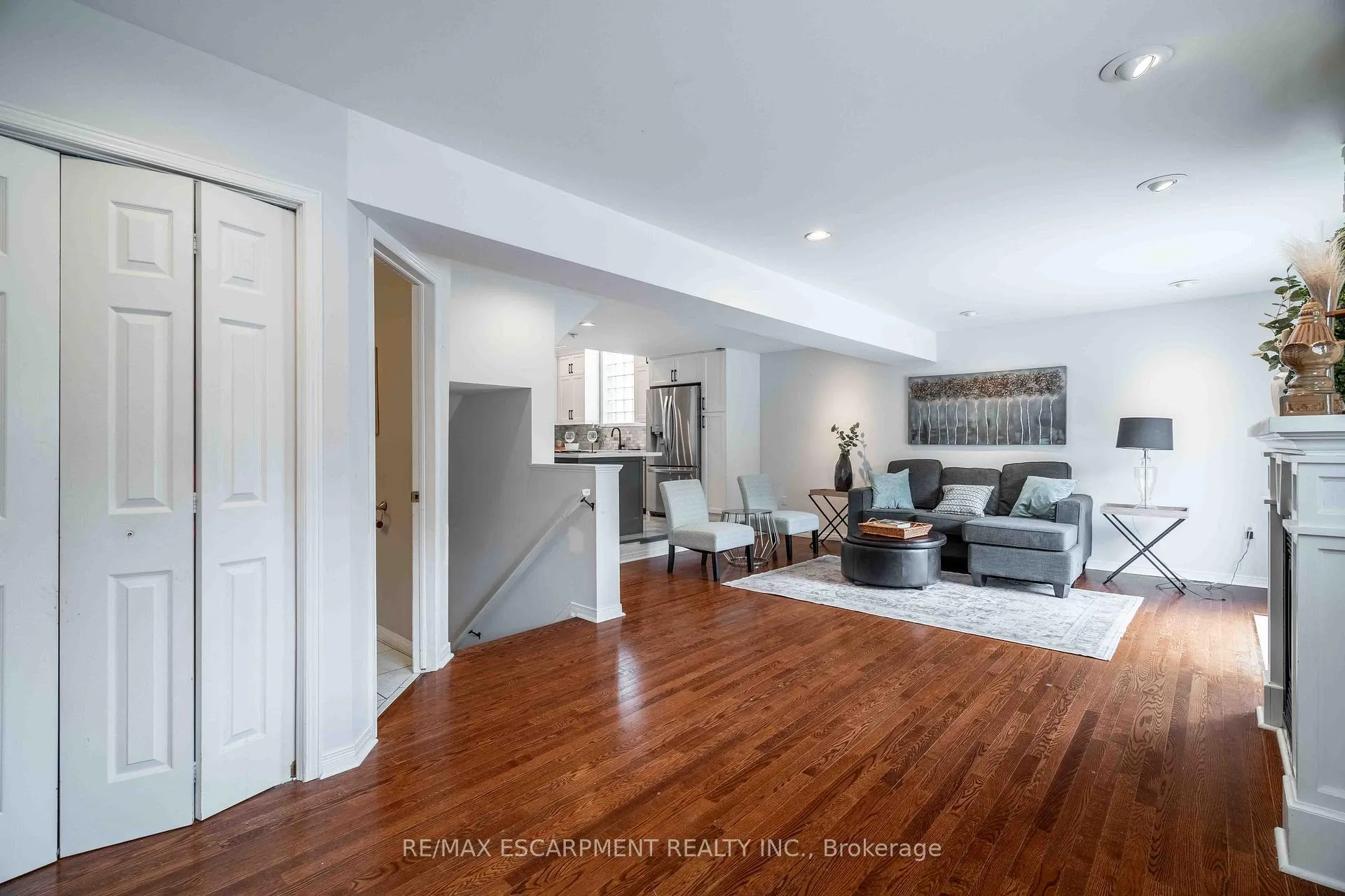Photo 24 of 304 Acadia Drive, Hamilton, Butler — HOMEH