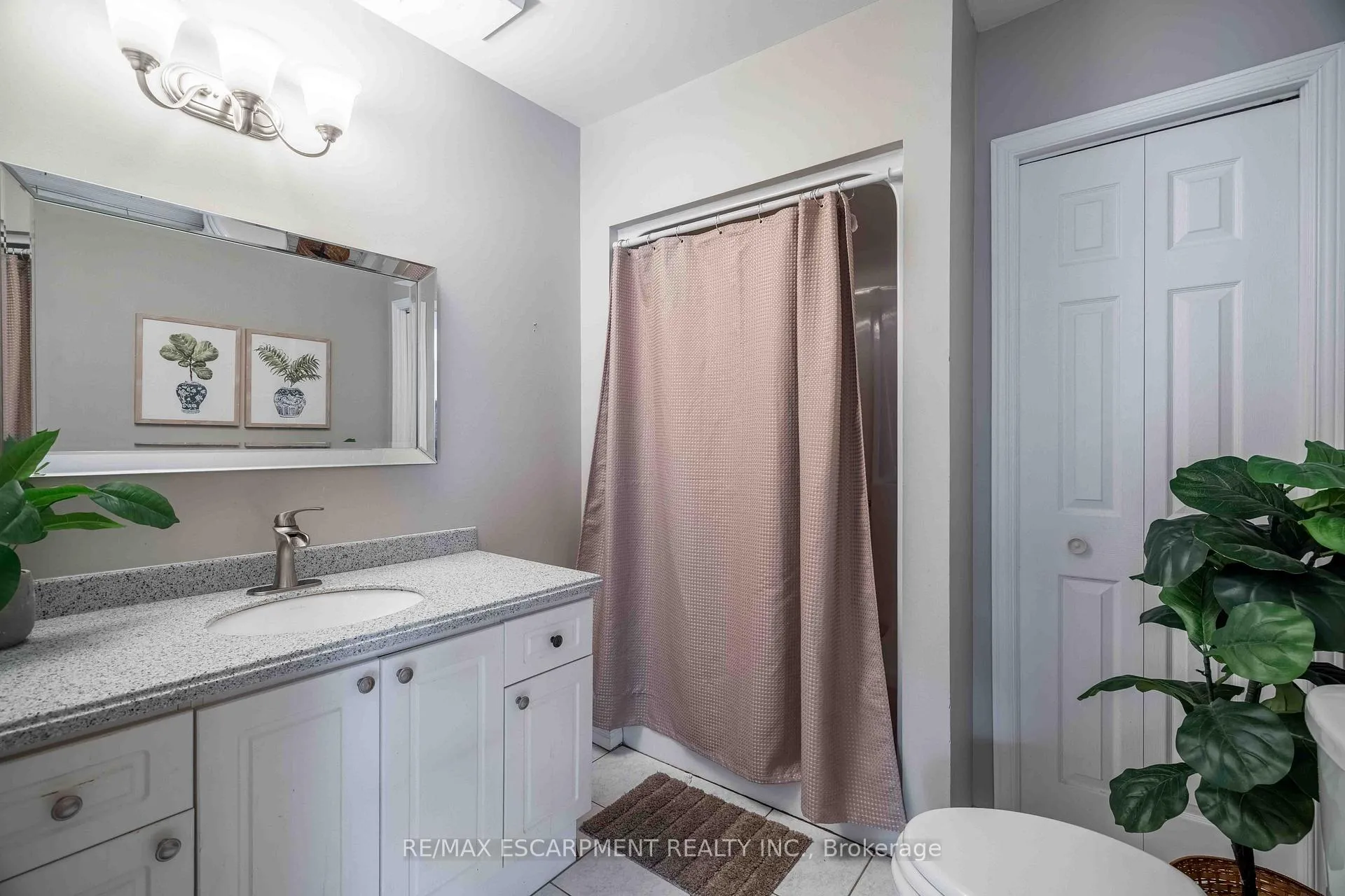 Photo 26 of 304 Acadia Drive, Hamilton, Butler — HOMEH