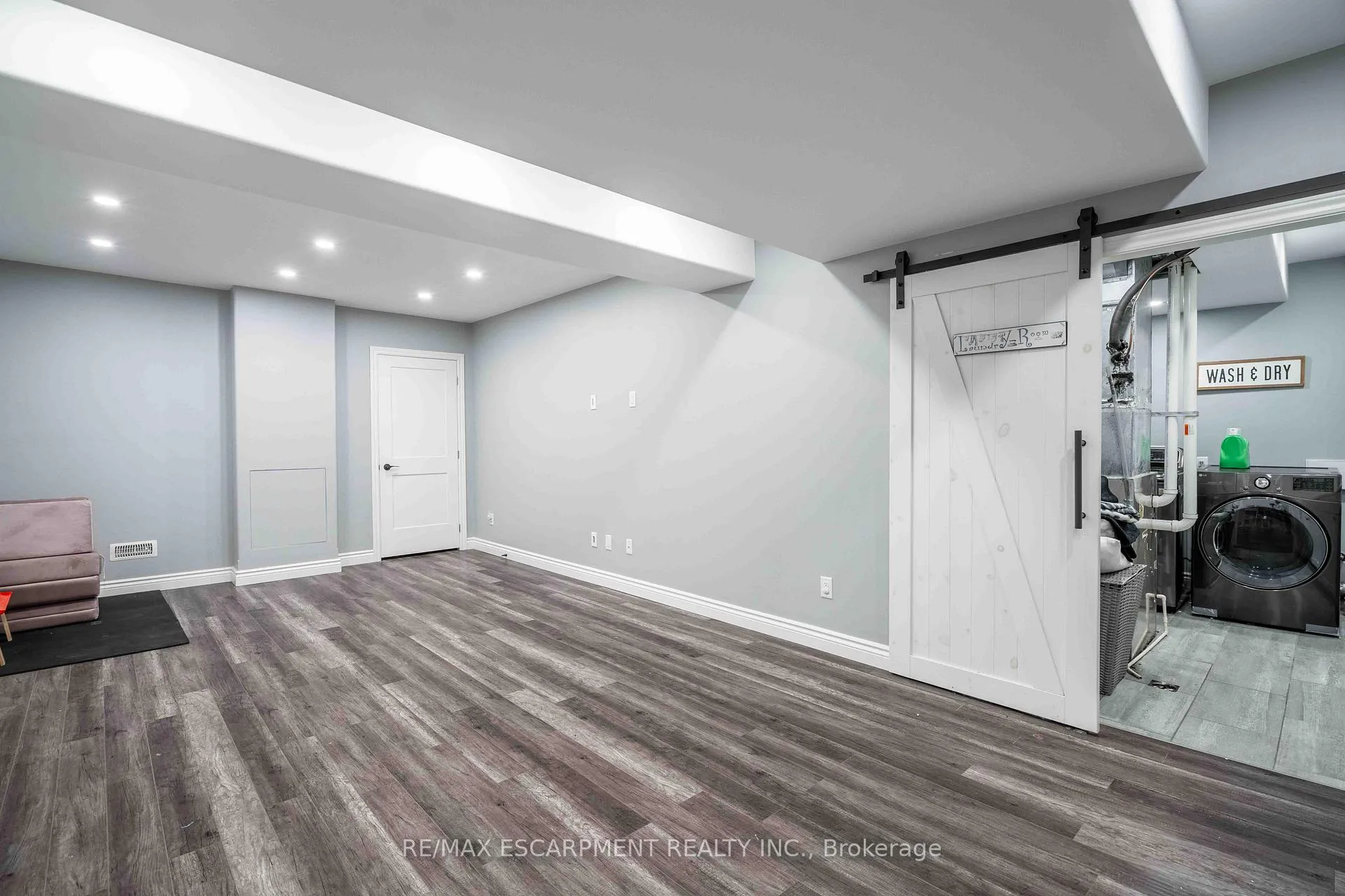 Photo 33 of 304 Acadia Drive, Hamilton, Butler — HOMEH