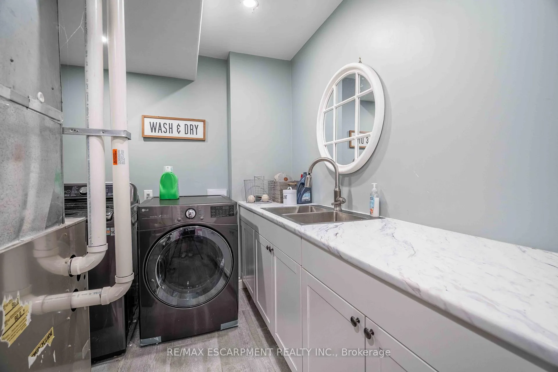 Photo 37 of 304 Acadia Drive, Hamilton, Butler — HOMEH