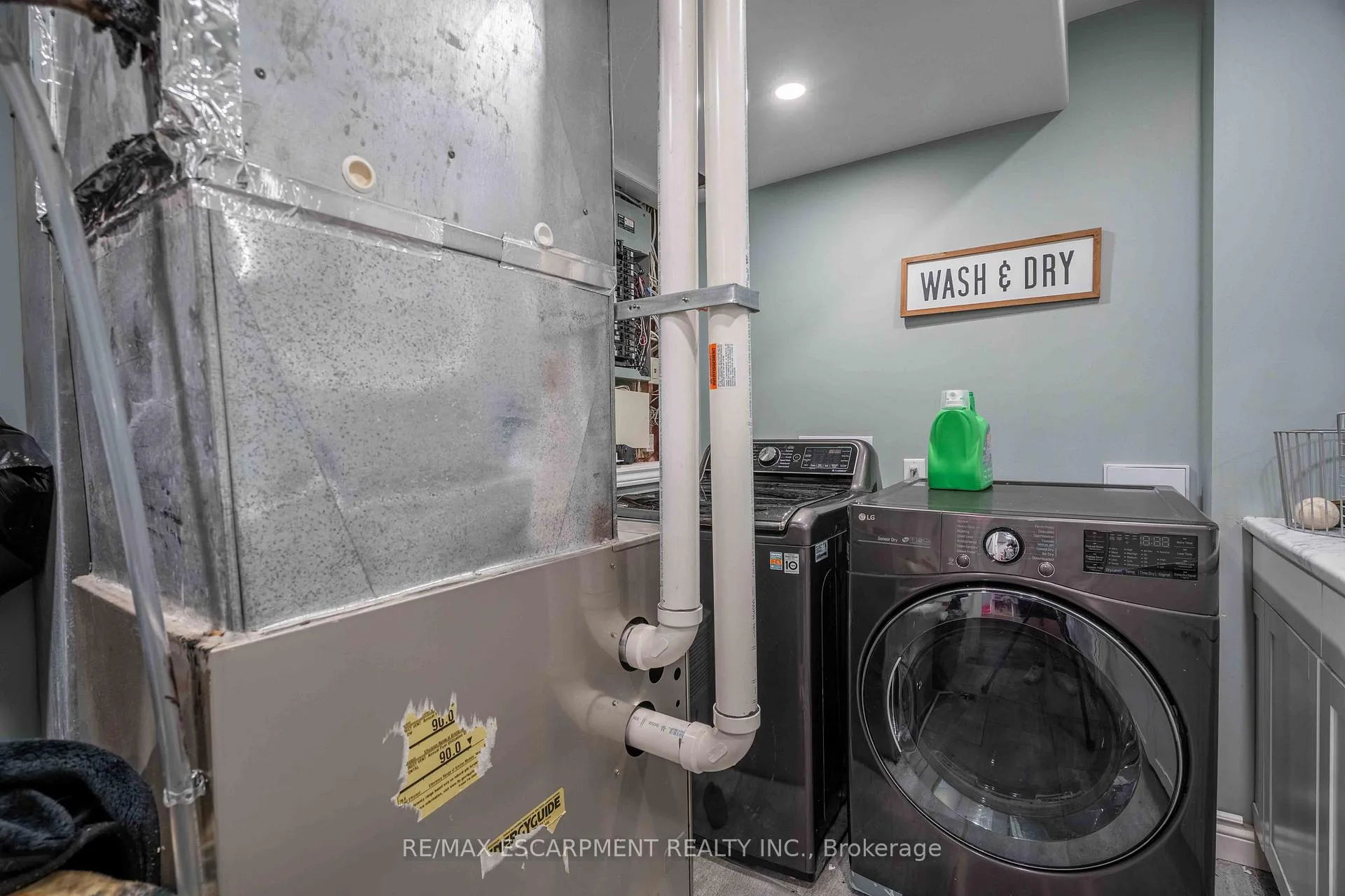 Photo 38 of 304 Acadia Drive, Hamilton, Butler — HOMEH