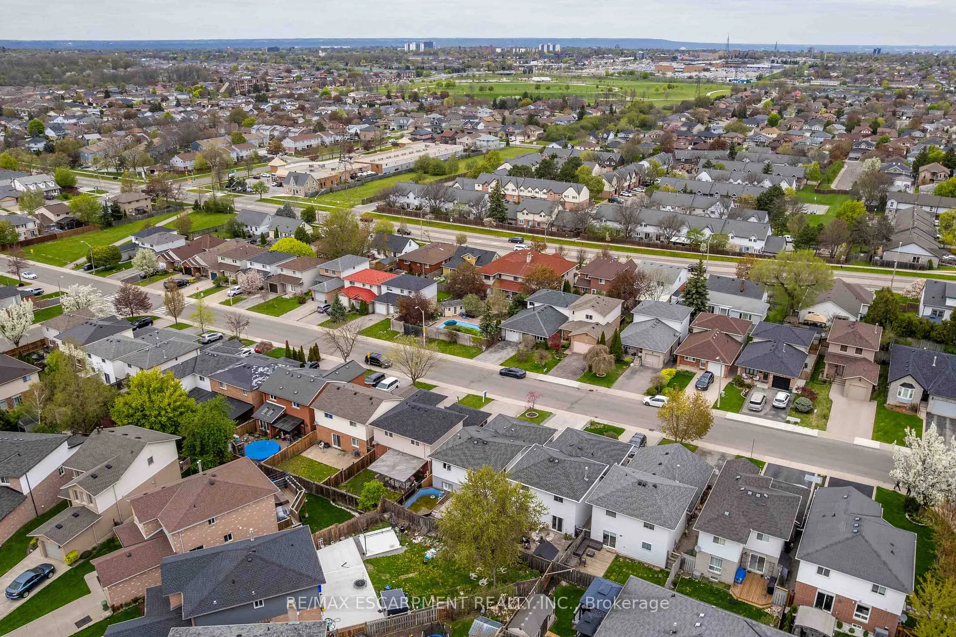 Photo 47 of 304 Acadia Drive, Hamilton, Butler — HOMEH
