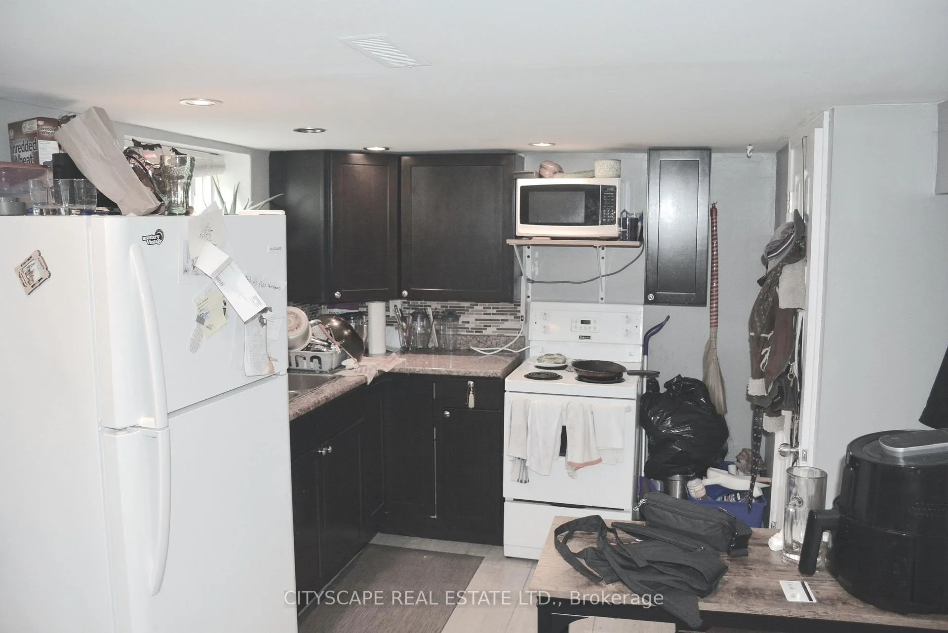 Photo 30 of 40 Elgin Street N, Cambridge — HOMEH