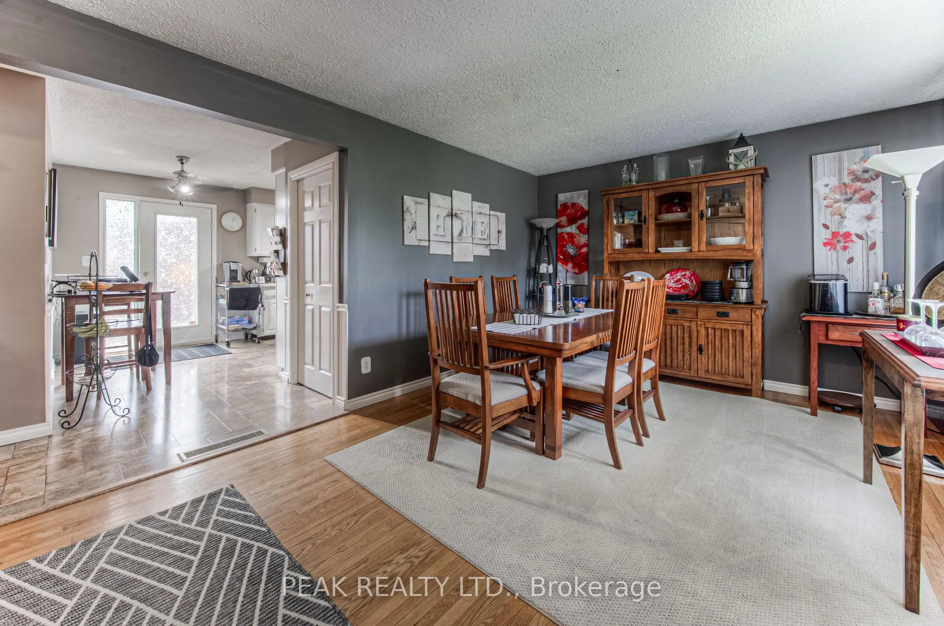 Photo 7 of 31 Hillmount Street, Kitchener — HOMEH