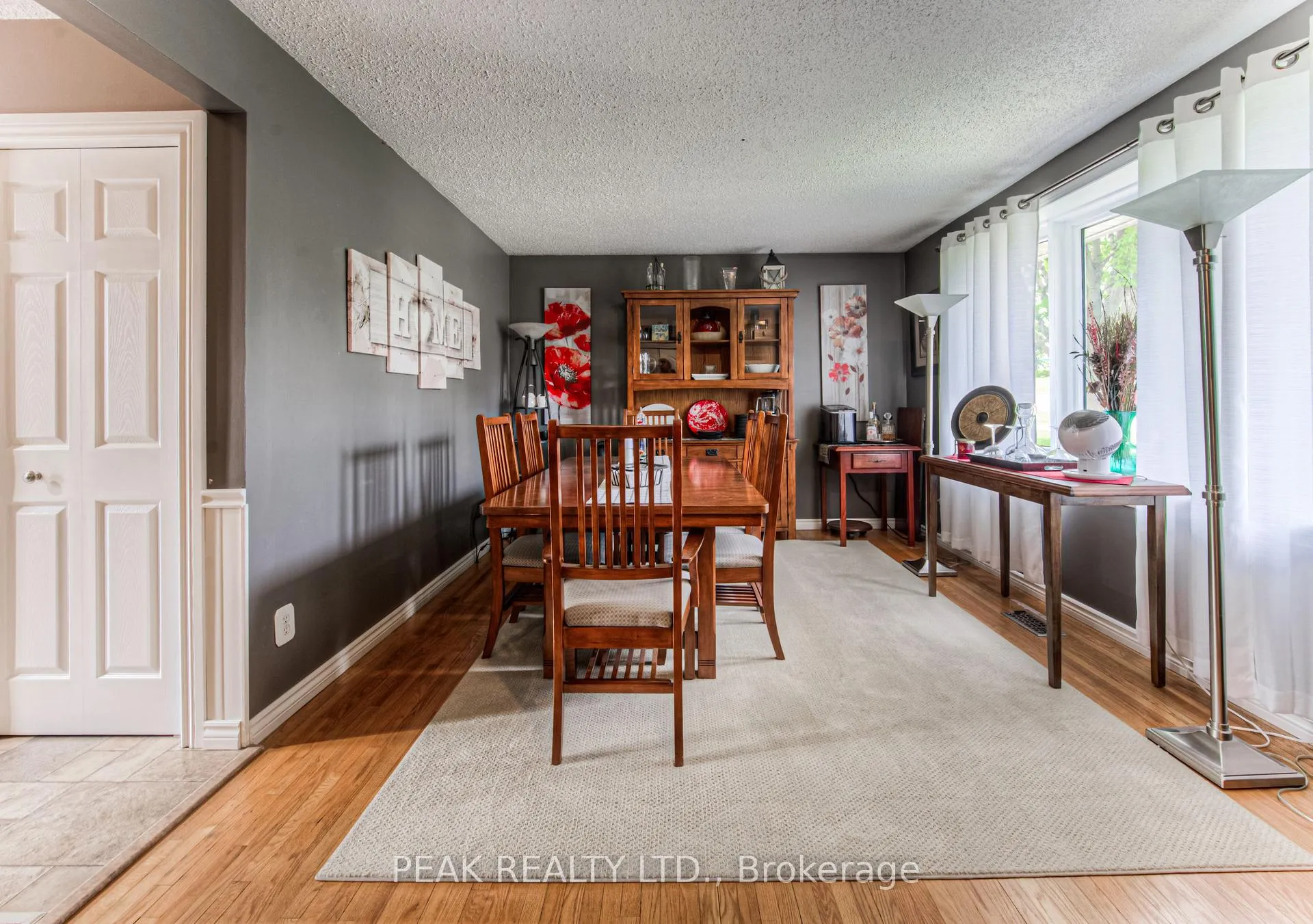 Photo 9 of 31 Hillmount Street, Kitchener — HOMEH