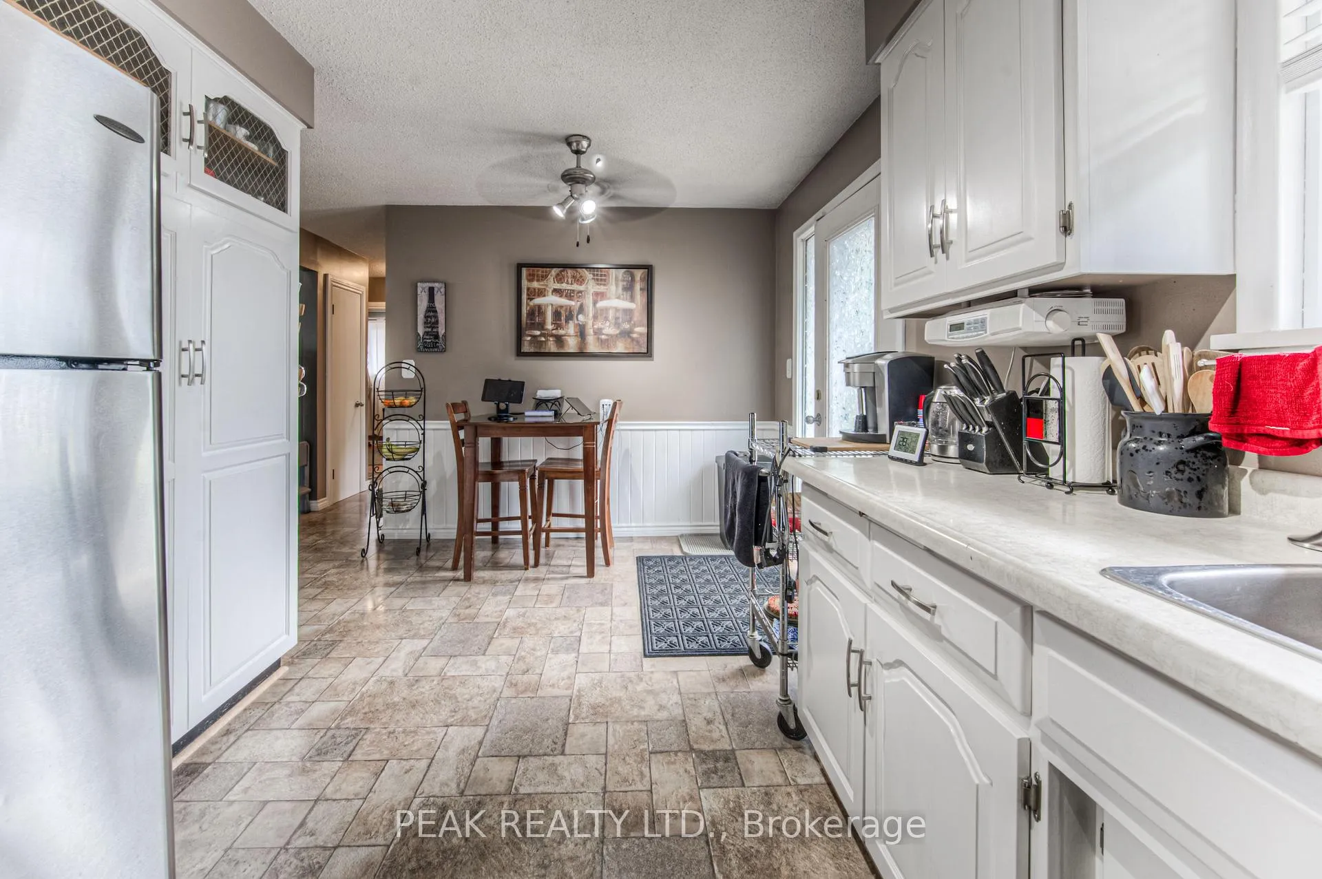 Photo 14 of 31 Hillmount Street, Kitchener — HOMEH