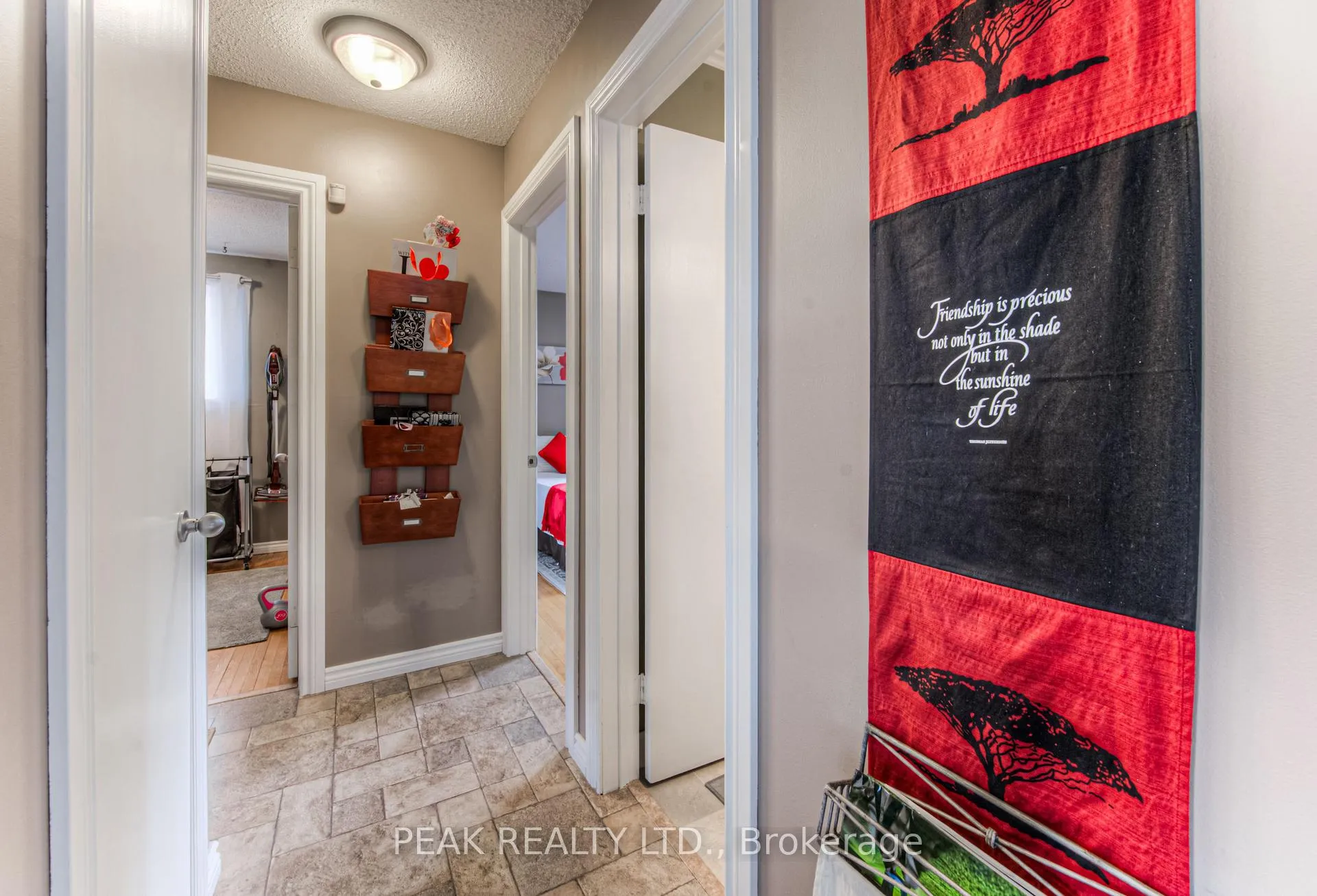 Photo 18 of 31 Hillmount Street, Kitchener — HOMEH