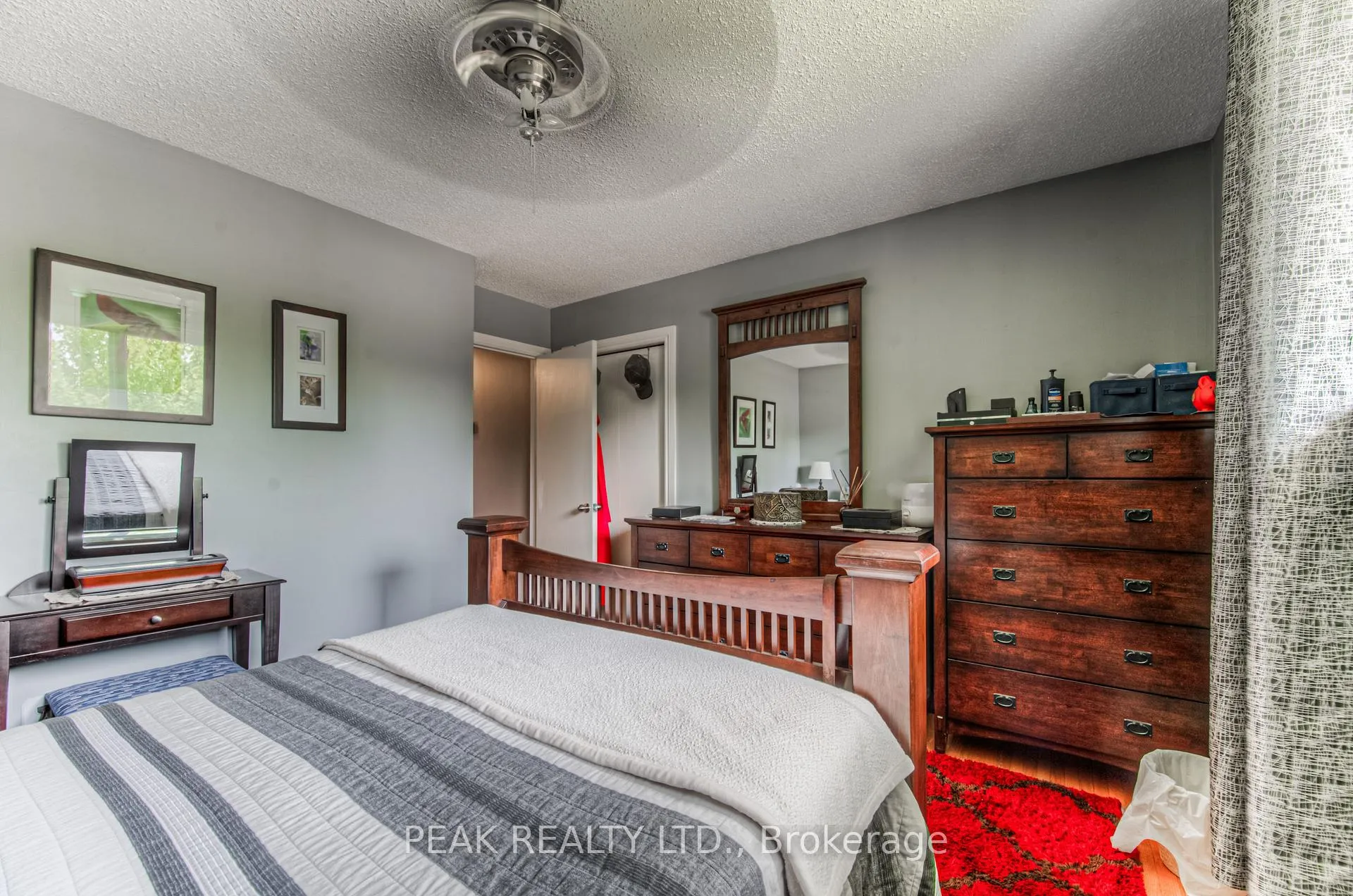 Photo 23 of 31 Hillmount Street, Kitchener — HOMEH