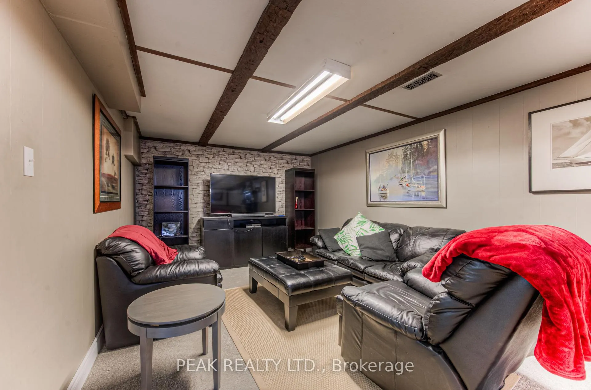 Photo 27 of 31 Hillmount Street, Kitchener — HOMEH