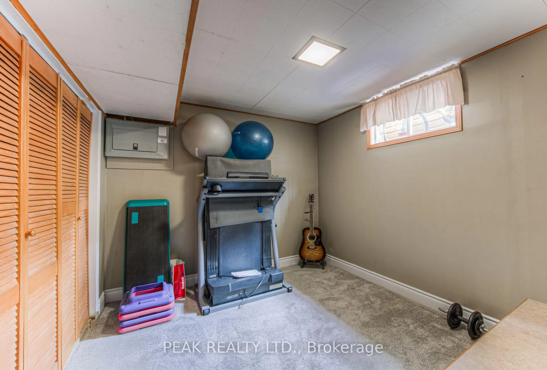 Photo 37 of 31 Hillmount Street, Kitchener — HOMEH