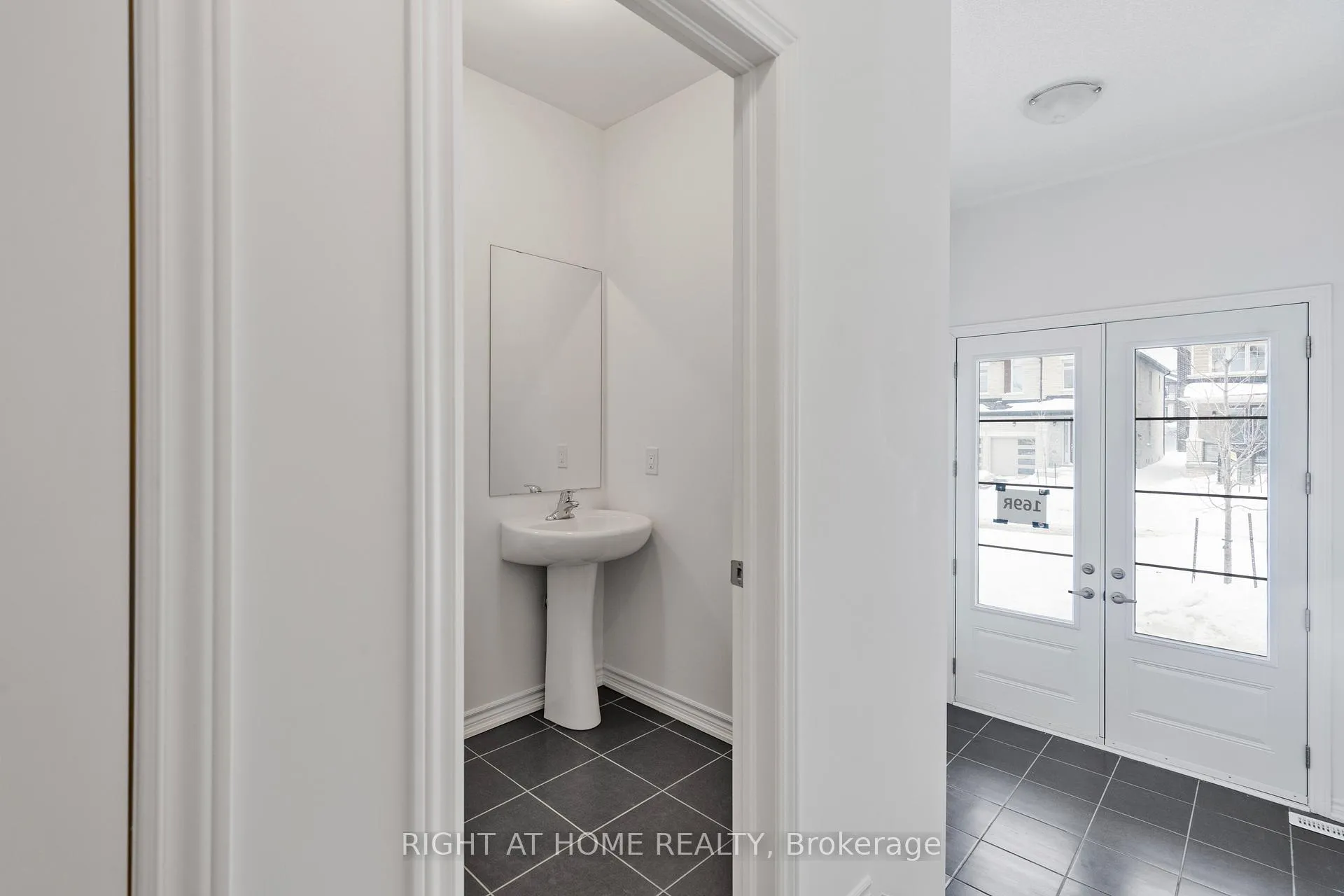 Photo 7 of 12 Sassafras Road, Springwater, Midhurst — HOMEH