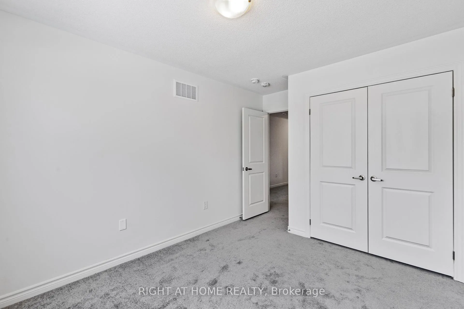 Photo 22 of 12 Sassafras Road, Springwater, Midhurst — HOMEH