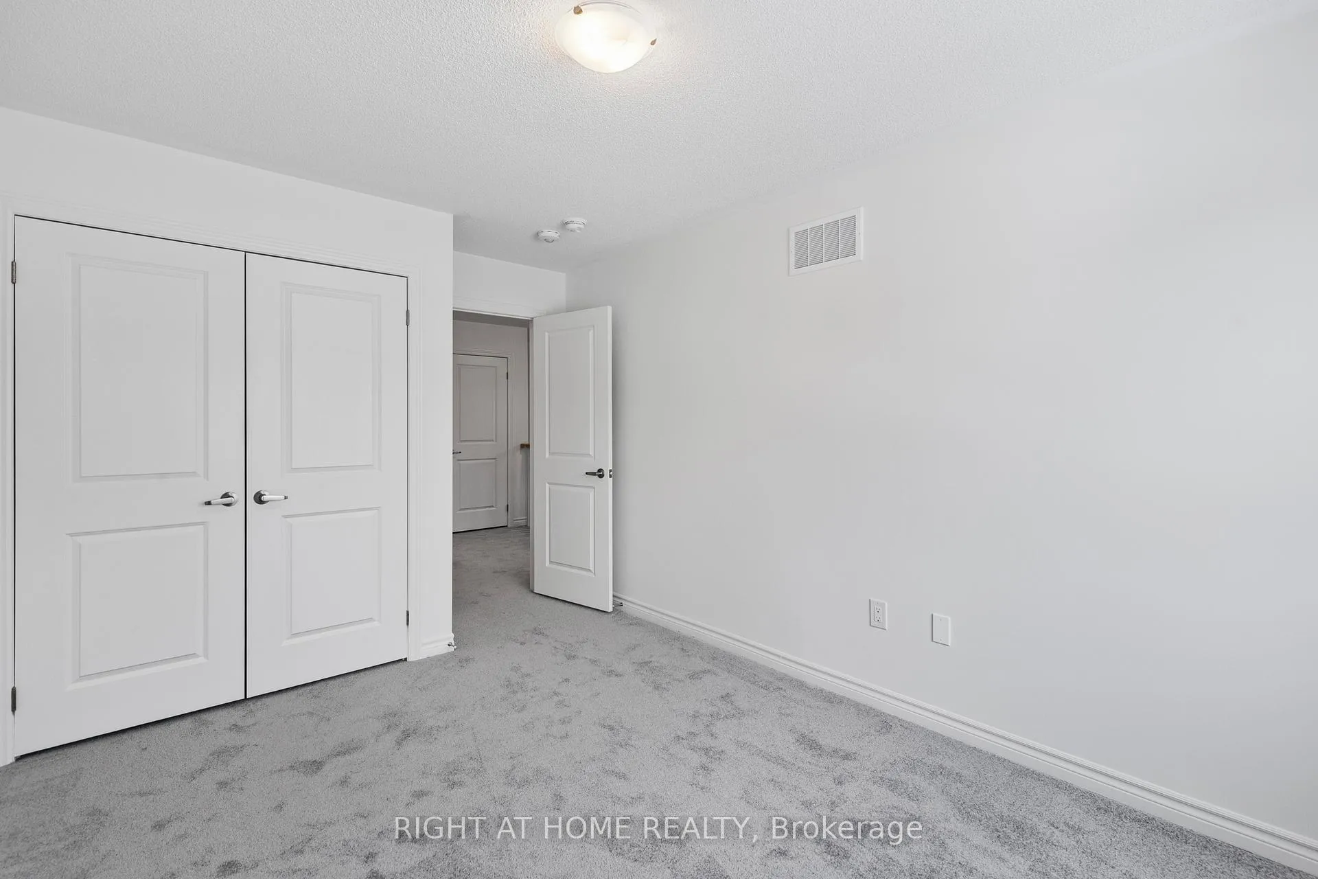 Photo 32 of 12 Sassafras Road, Springwater, Midhurst — HOMEH