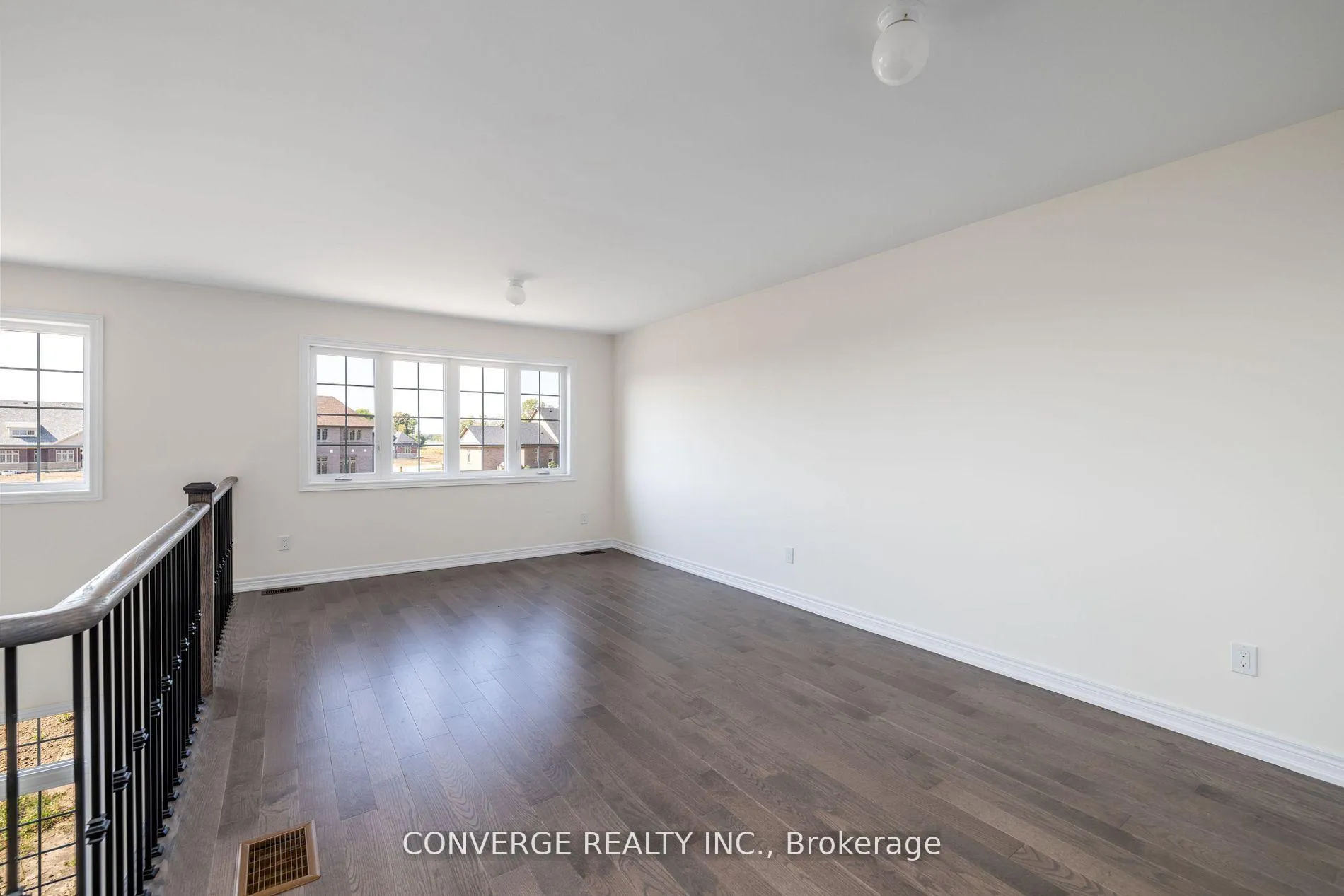 Photo 14 of 11 Skyvue Crescent, Quinte West, Murray Ward — HOMEH