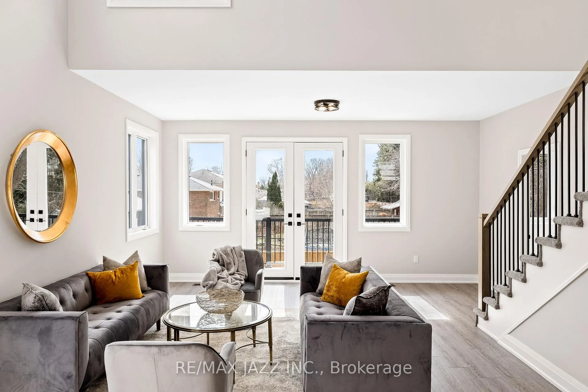 Photo 7 of 917 Dundas Street W, Whitby, Lynde Creek — HOMEH