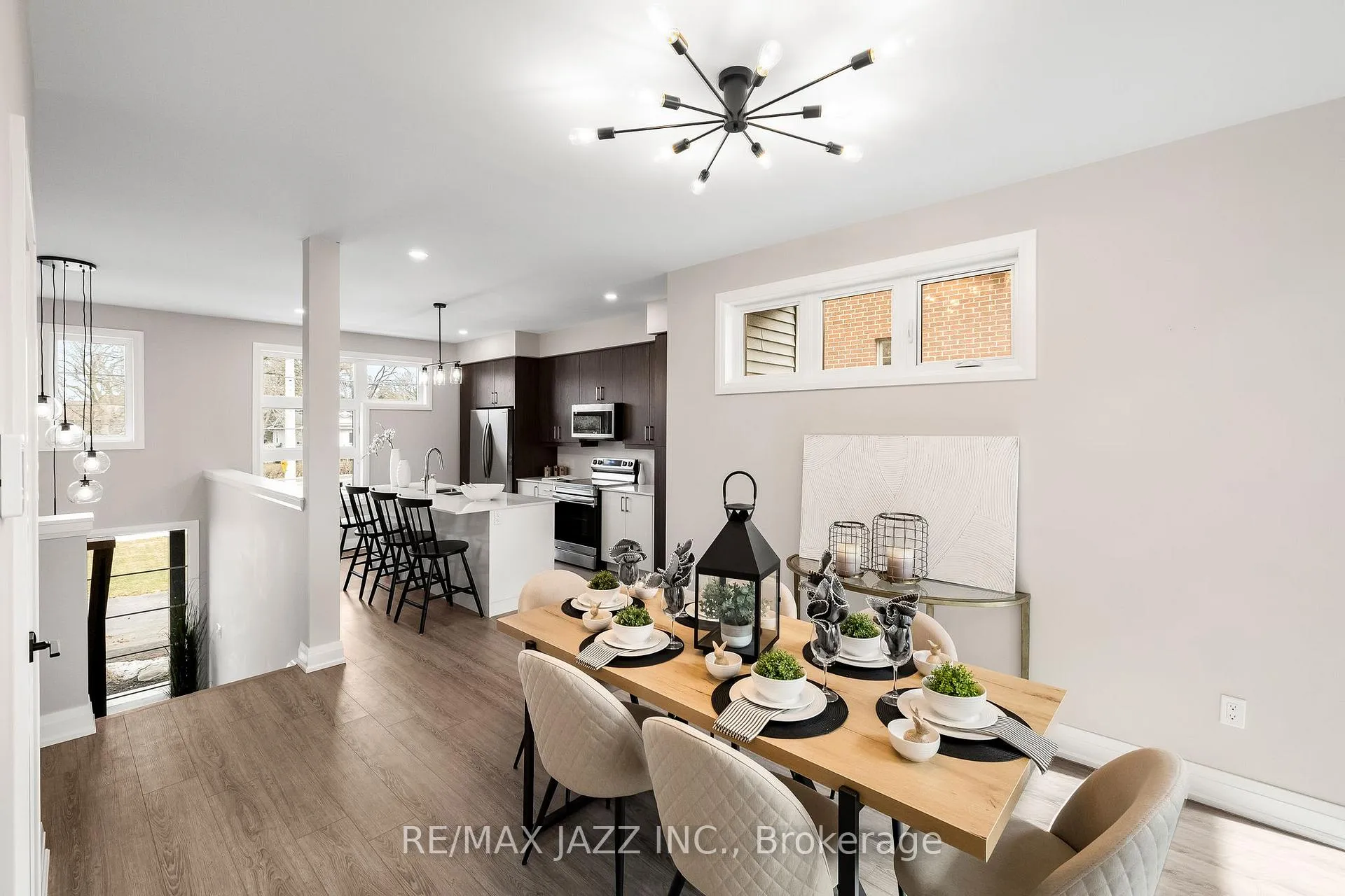 Photo 12 of 917 Dundas Street W, Whitby, Lynde Creek — HOMEH