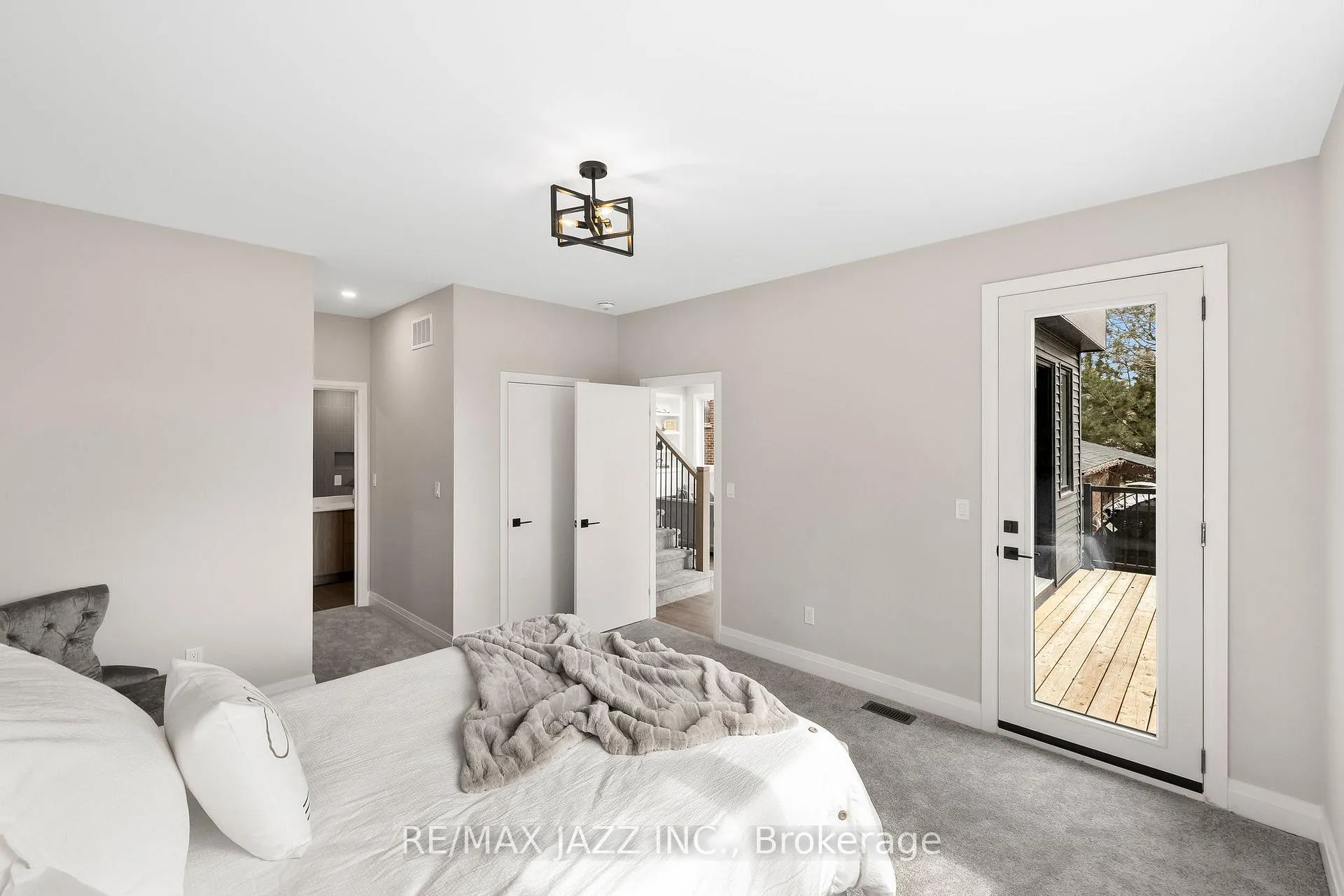 Photo 20 of 917 Dundas Street W, Whitby, Lynde Creek — HOMEH