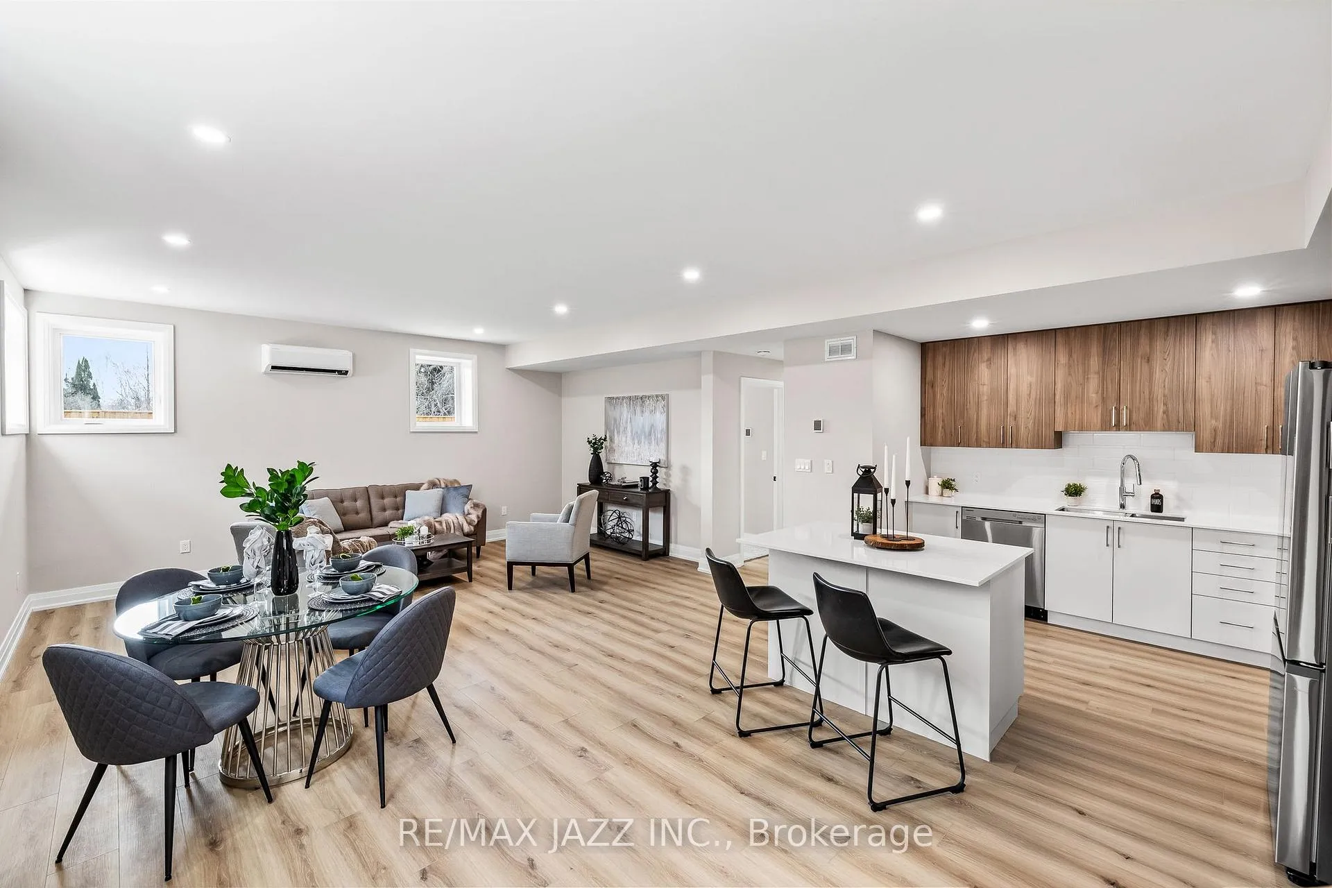Photo 29 of 917 Dundas Street W, Whitby, Lynde Creek — HOMEH