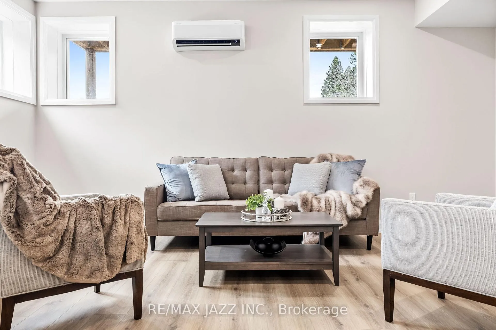 Photo 33 of 917 Dundas Street W, Whitby, Lynde Creek — HOMEH