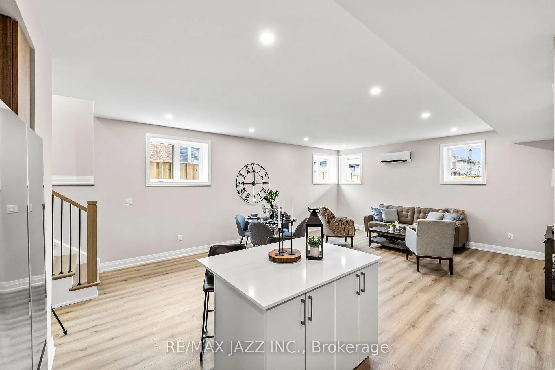 Photo 38 of 917 Dundas Street W, Whitby, Lynde Creek — HOMEH