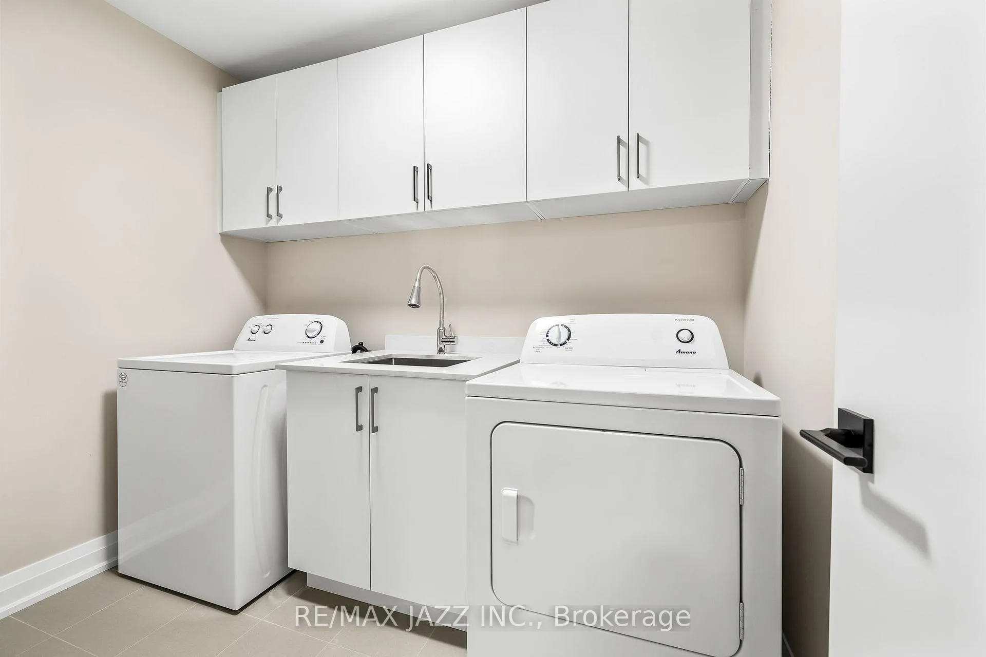 Photo 44 of 917 Dundas Street W, Whitby, Lynde Creek — HOMEH