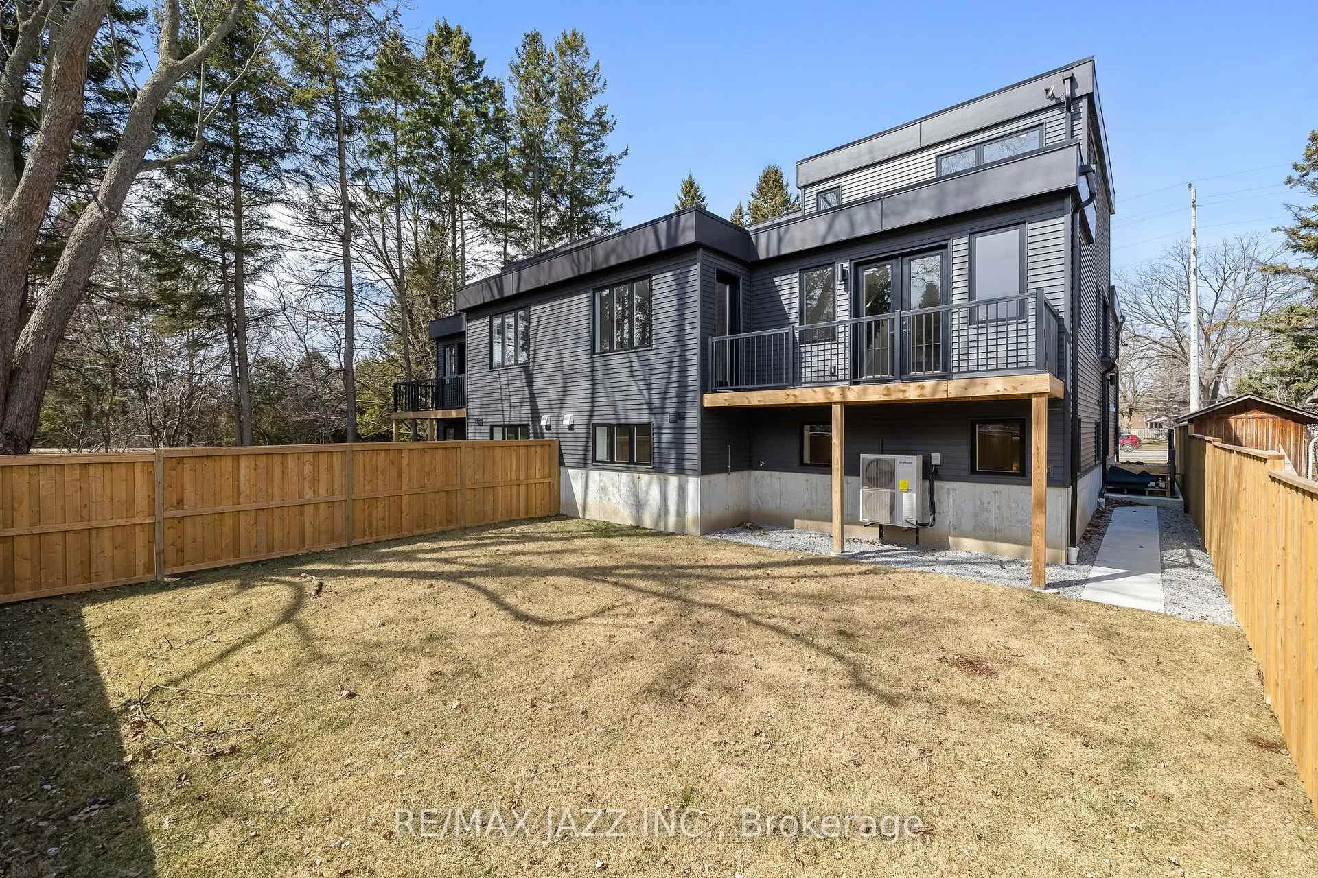 Photo 45 of 917 Dundas Street W, Whitby, Lynde Creek — HOMEH