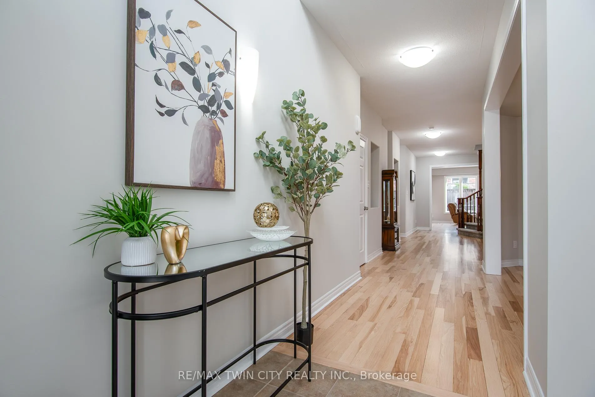 Photo 10 of 508 Topper Woods Crescent, Kitchener — HOMEH