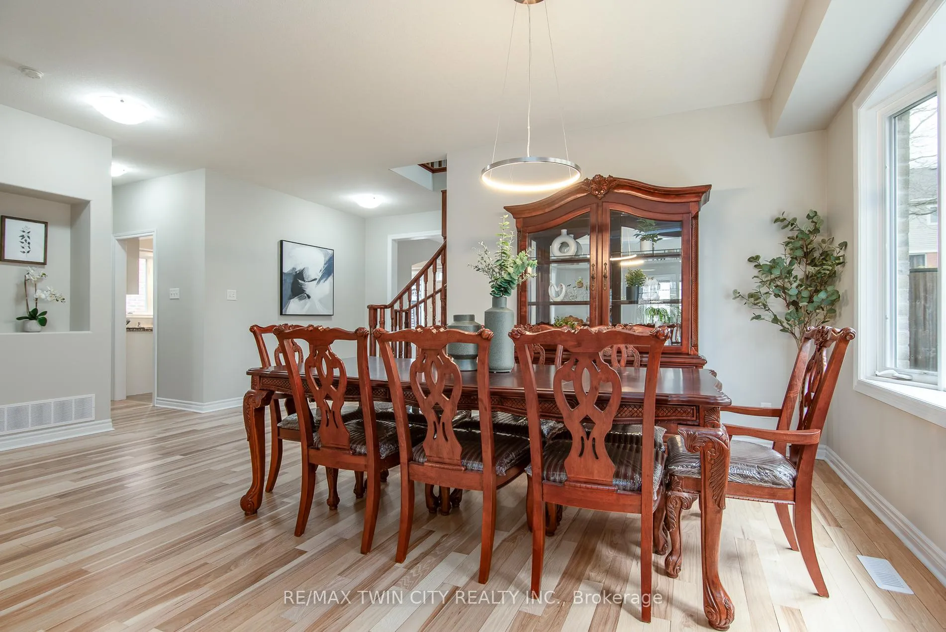 Photo 11 of 508 Topper Woods Crescent, Kitchener — HOMEH