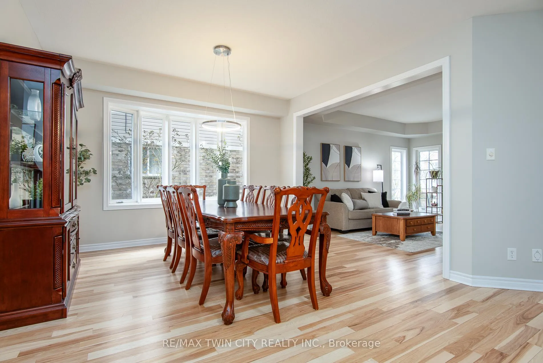 Photo 13 of 508 Topper Woods Crescent, Kitchener — HOMEH